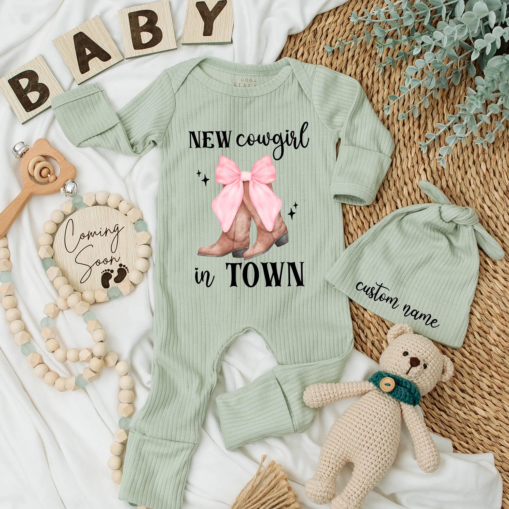 Custom New Cowgirl in Town Baby Bodysuit Cowboy Boots with Pink Bow Personalized Western Romper Gift for Baby Girl Shower Soft Cotton Outfit