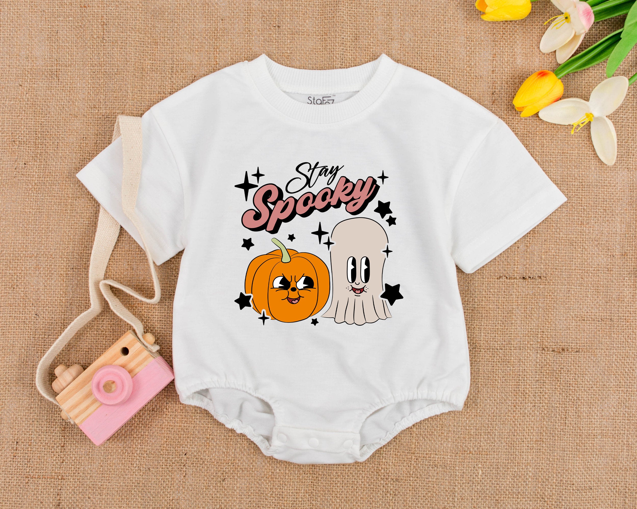 Spooky Retro Halloween Baby Romper with Cute Ghost Pumpkin Design Soft Cotton Infant Bodysuit Holiday Party Outfit Stay Spooky Theme