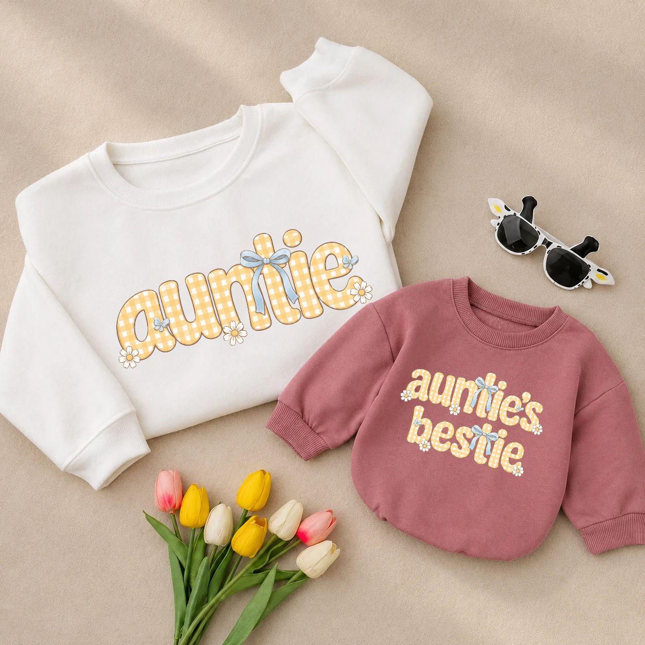 Auntie & Auntie's Bestie Matching Outfits with Gingham Daisy Artwork, Coquette Sweatshirt and Baby Romper Set for Photoshoots