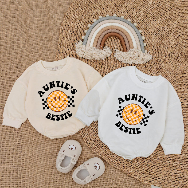 Auntie's Bestie Baby Romper with Retro Smiley Face, Long Sleeve Cotton Outfit for Newborns and Infants, Cute Gift for Baby Showers or Birthdays