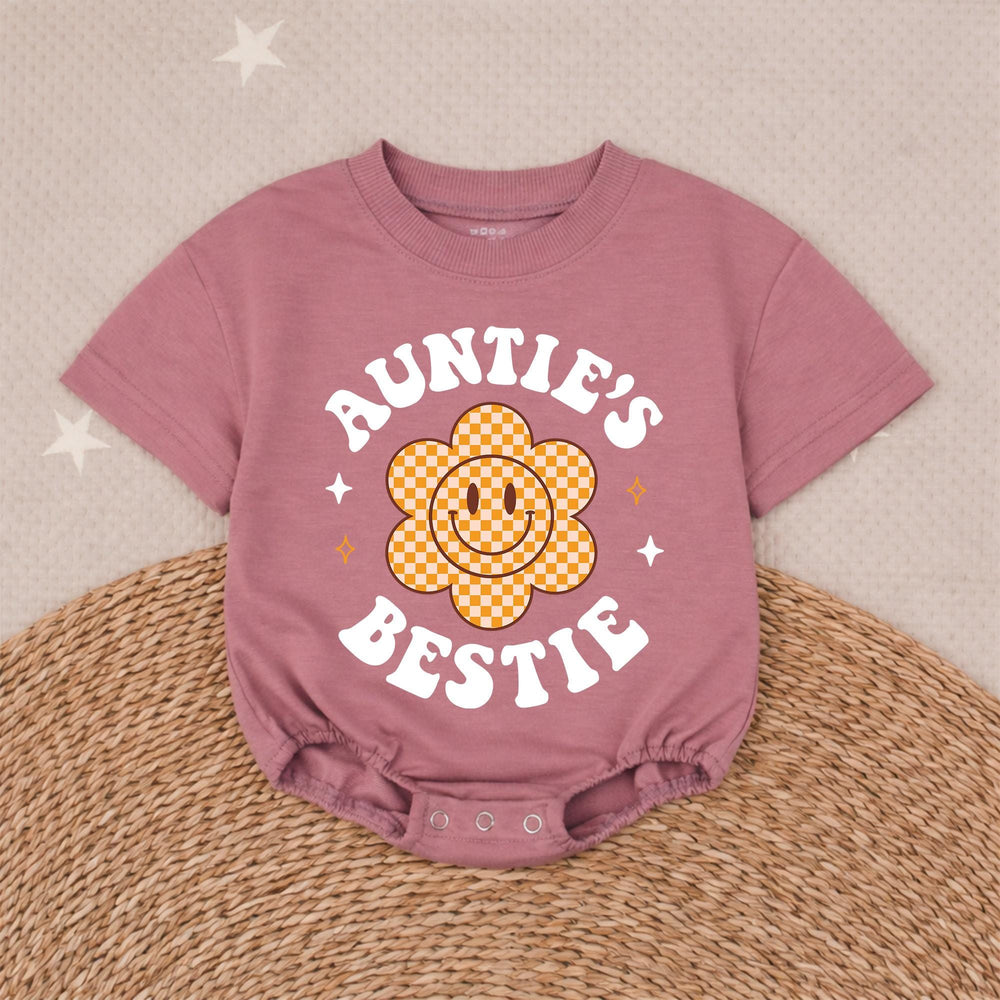 Auntie’s Bestie Baby Romper with Retro Smiley Flower Preppy Design, Soft Cotton Outfit for Baby Girl, Cute Auntie Gift Birthday Clothes