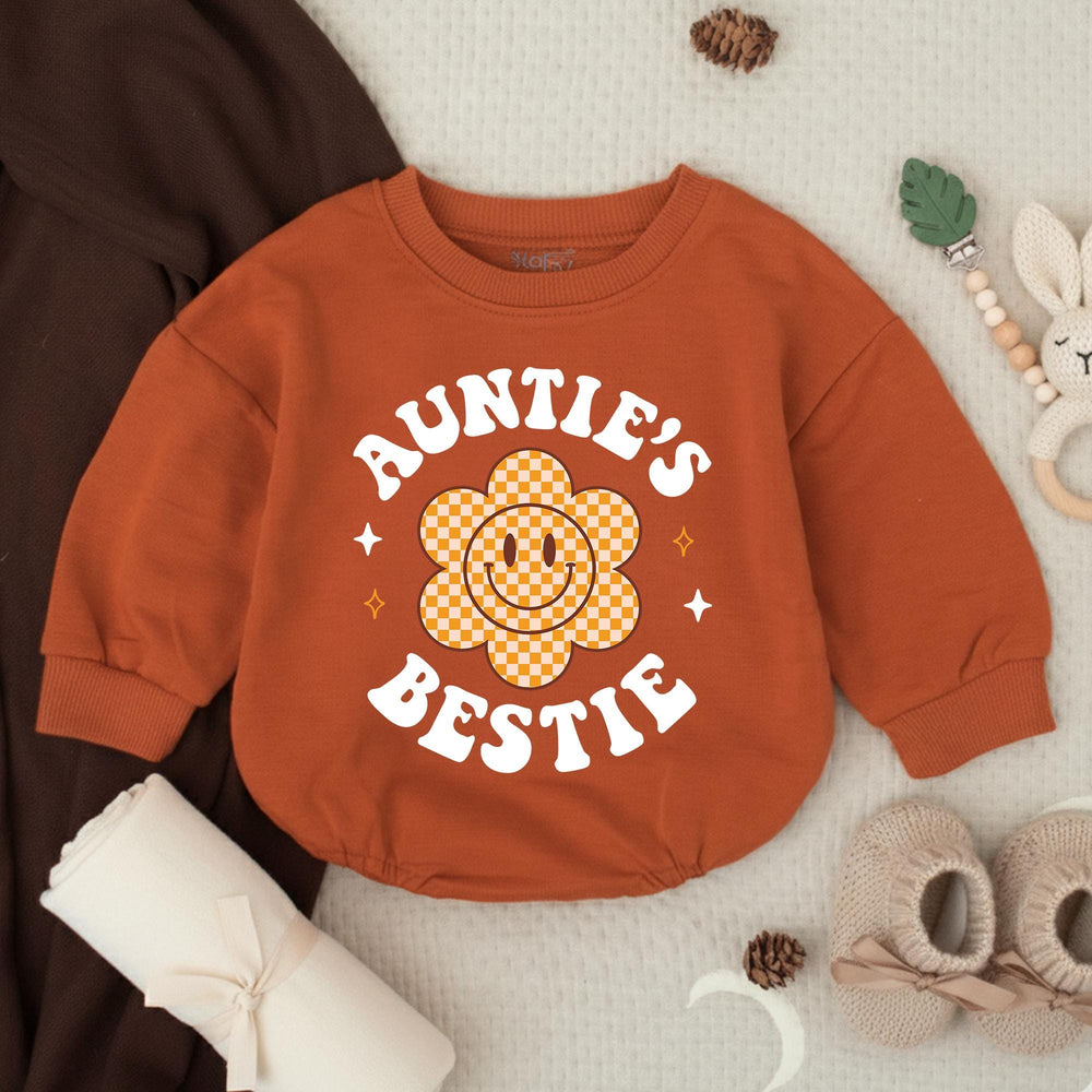 Auntie’s Bestie Baby Romper with Retro Smiley Flower Preppy Design, Soft Cotton Outfit for Baby Girl, Cute Auntie Gift Birthday Clothes