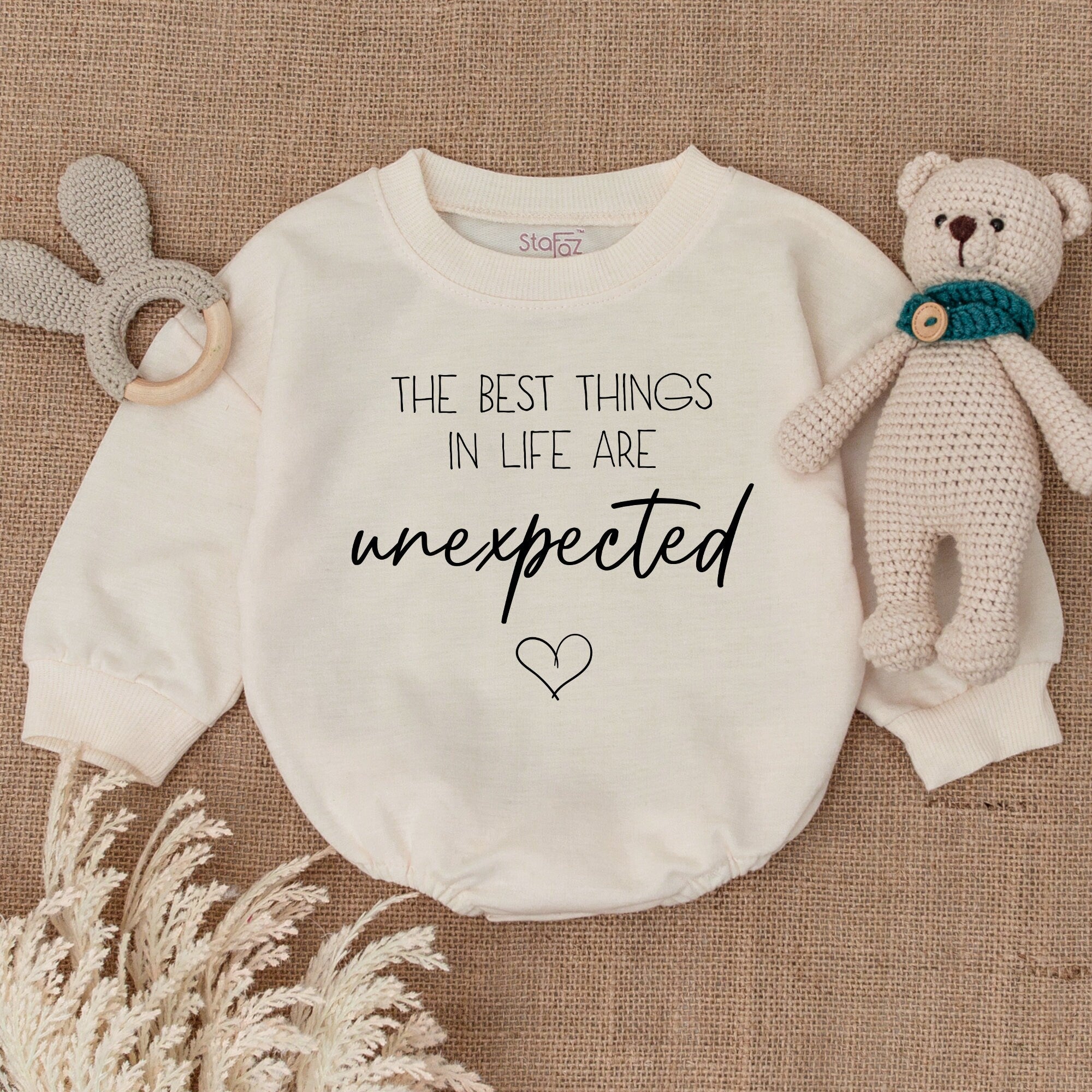 The Best Things in Life Are Unexpected Baby Romper Heart Design Pregnancy Announcement Gift Boy Toddler Soft Cotton Outfit