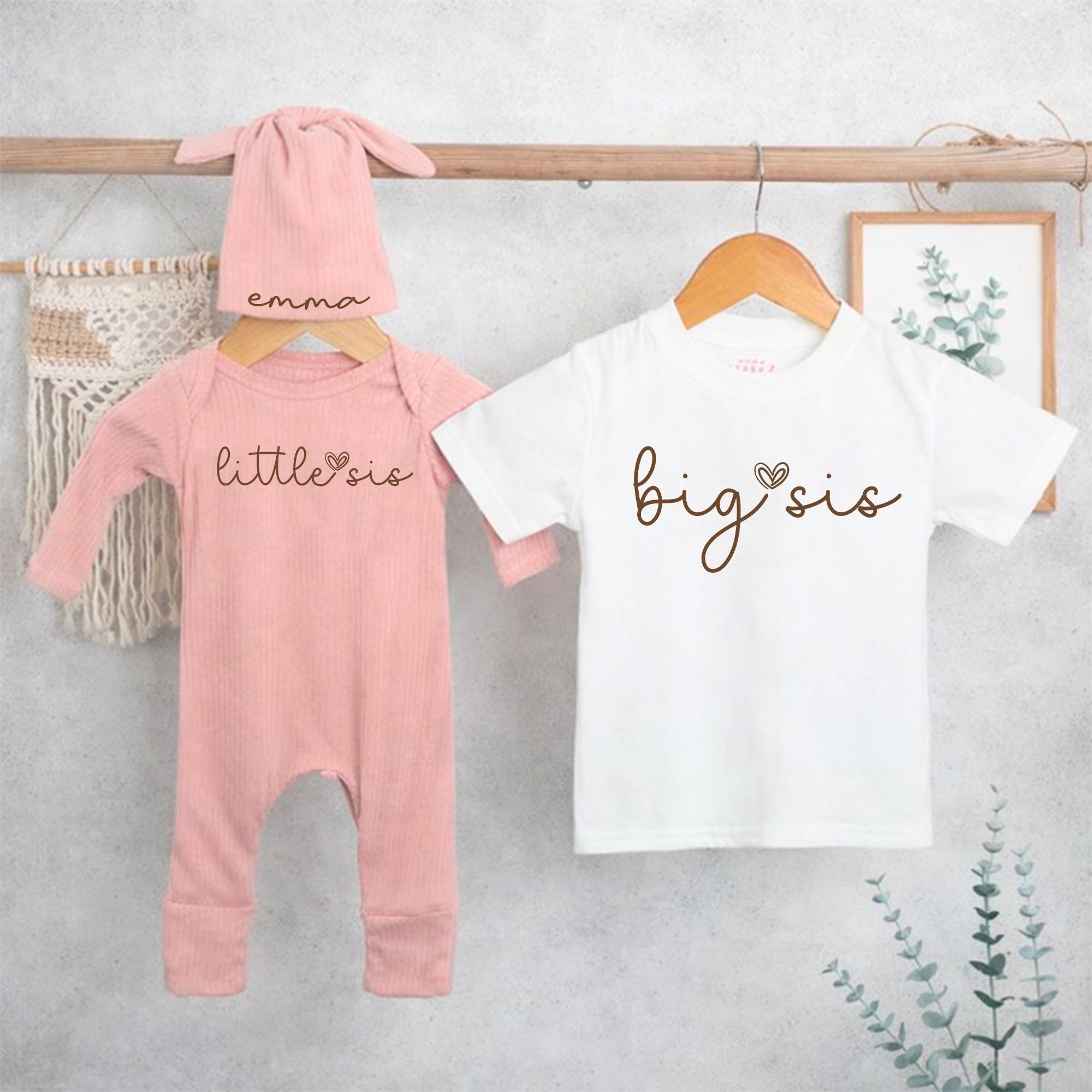 Big Sister Little Sister Matching Outfits with Custom Name Hat Soft Cotton Big Sis Little Sis Shirts Baby Toddler Girl Gift Modern Design