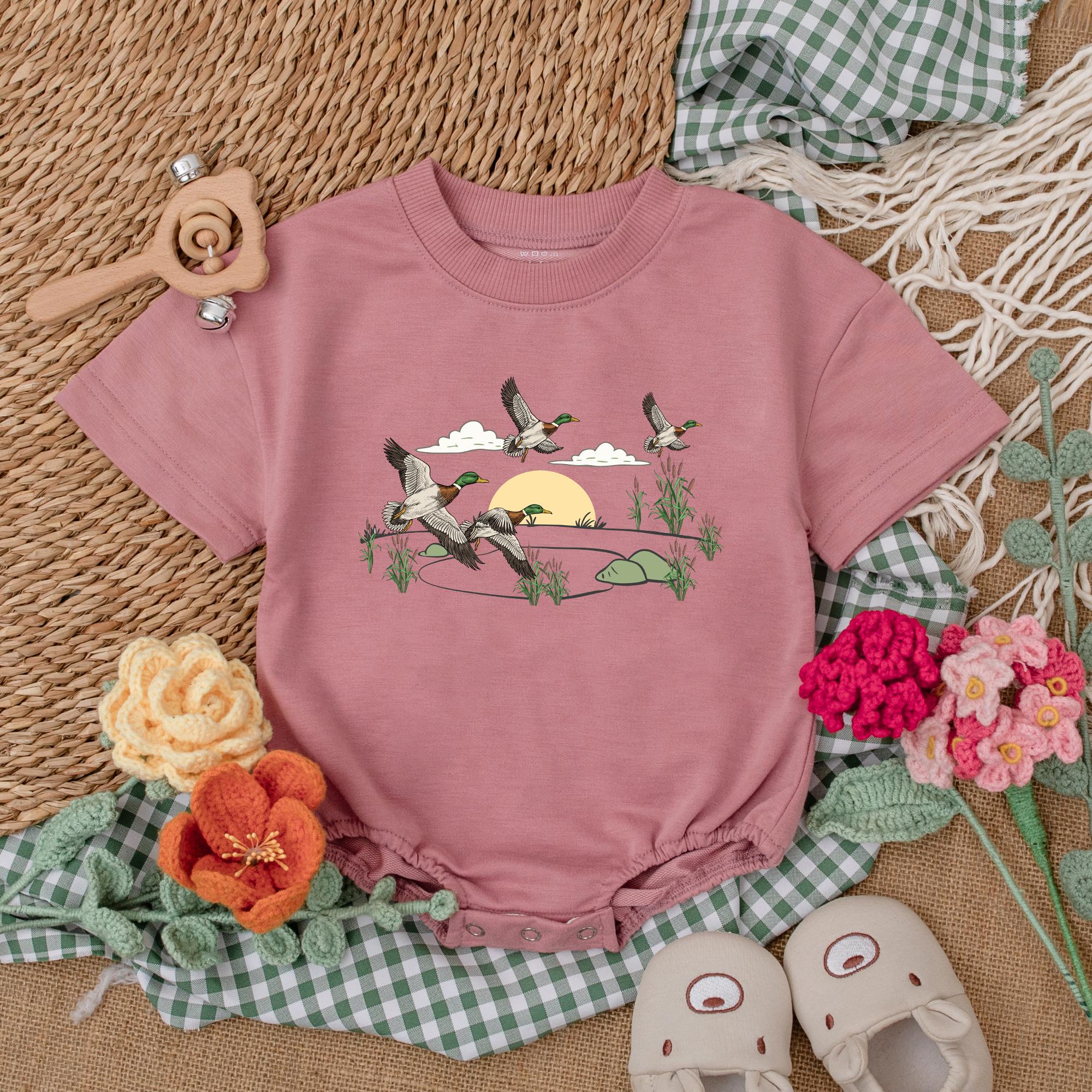 Charming Mallard Ducks Baby Romper Soft Cotton Vintage Nature-Inspired Duckling Bodysuit Toddler Gift Holiday Outfit Comfortable Design