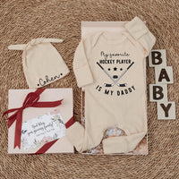 Custom Baby Bodysuit & Hat Set with 'My Favorite Hockey Player Is My Daddy' Print, Soft Cotton Sports Outfit for Baby Shower or First Photoshoot