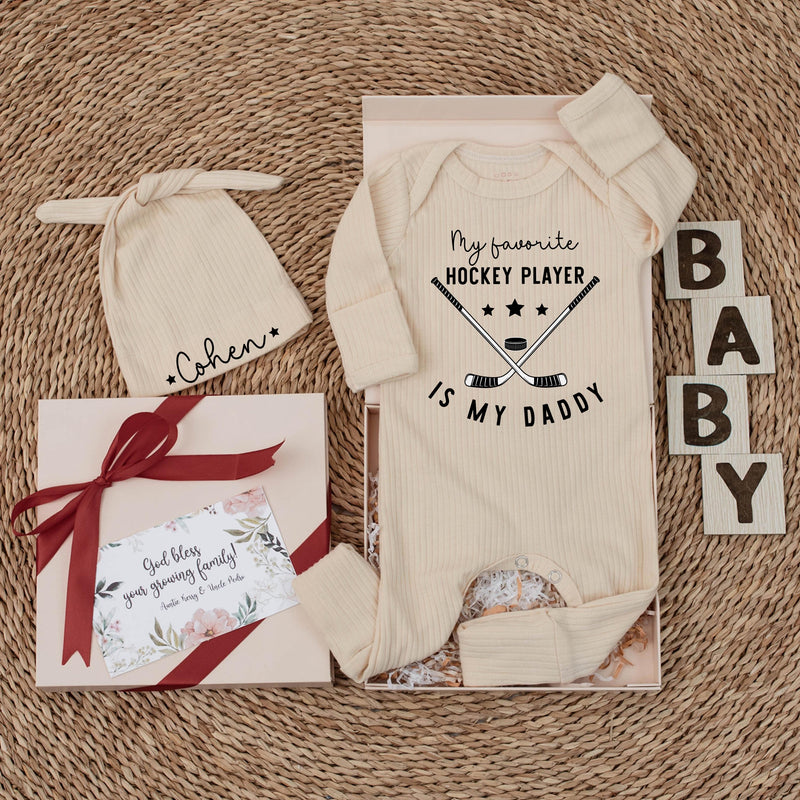 Custom Baby Bodysuit & Hat Set with 'My Favorite Hockey Player Is My Daddy' Print, Soft Cotton Sports Outfit for Baby Shower or First Photoshoot