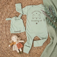 Custom Baby Coming Home Outfit with Cat Design, Ribbed Cotton Bodysuit & Hat Set, Newborn Gift for Cat Lovers, Personalized Baby Clothes
