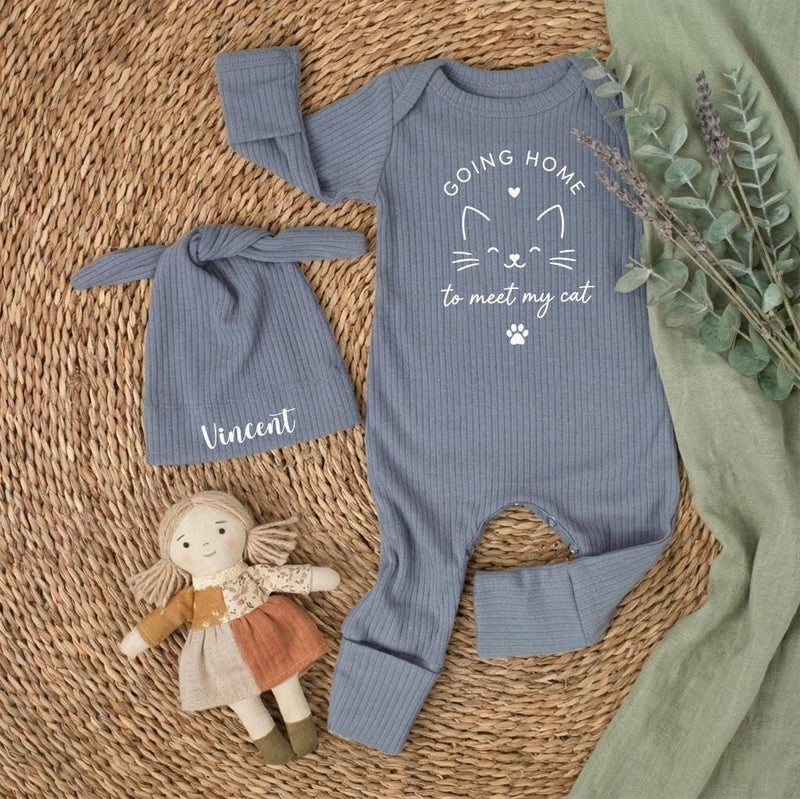 Custom Baby Coming Home Outfit with Cat Design, Ribbed Cotton Bodysuit & Hat Set, Newborn Gift for Cat Lovers, Personalized Baby Clothes