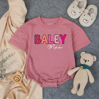 Custom Baby Girl Bubble Romper with Bold Pink Name Design, Perfect for 1st Birthday Cake Smash, Soft Cotton Outfit for Milestone Photos