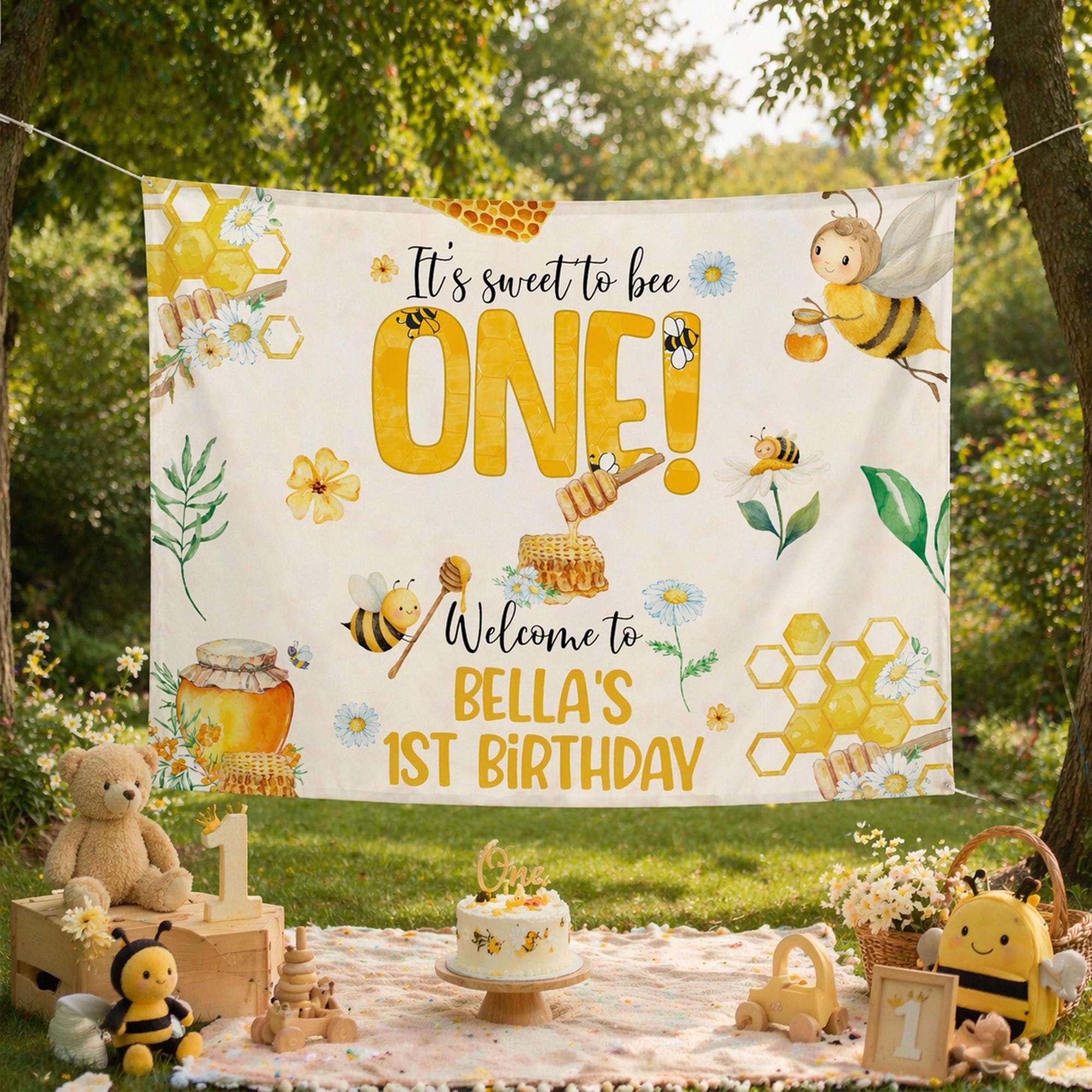 Custom Bee First Birthday Outfit with ONE Romper and Sweet Honeycomb Design, Bumblebee Birthday Banner Cake Smash Set for Baby or Toddler