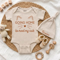 Custom Going Home to Meet My Cats Baby Bodysuit Set with Hat, Soft Cotton Newborn Outfit for Cat Lovers, Perfect Baby Shower Gift
