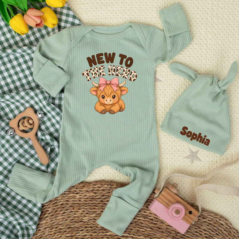 Custom Highland Cow Baby Girl Bodysuit and Hat Set, New to the Herd Design, Soft Cotton Newborn Coming Home Outfit or Baby Shower Gift