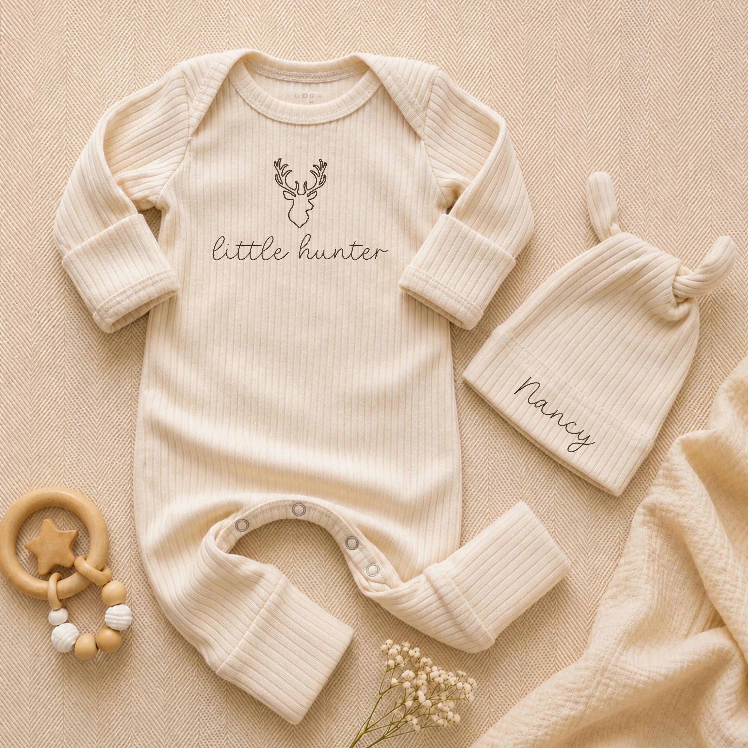 Custom Little Hunter Baby Bodysuit & Beanie Set, Neutral Deer Graphic, Soft Cotton Newborn Coming Home Outfit, Personalized Name Hat