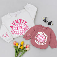 Custom Name Auntie and Bestie Matching Sweatshirts Pink Smiley Face Y2K Design Personalized Gift for Niece and Aunt Family Outfit