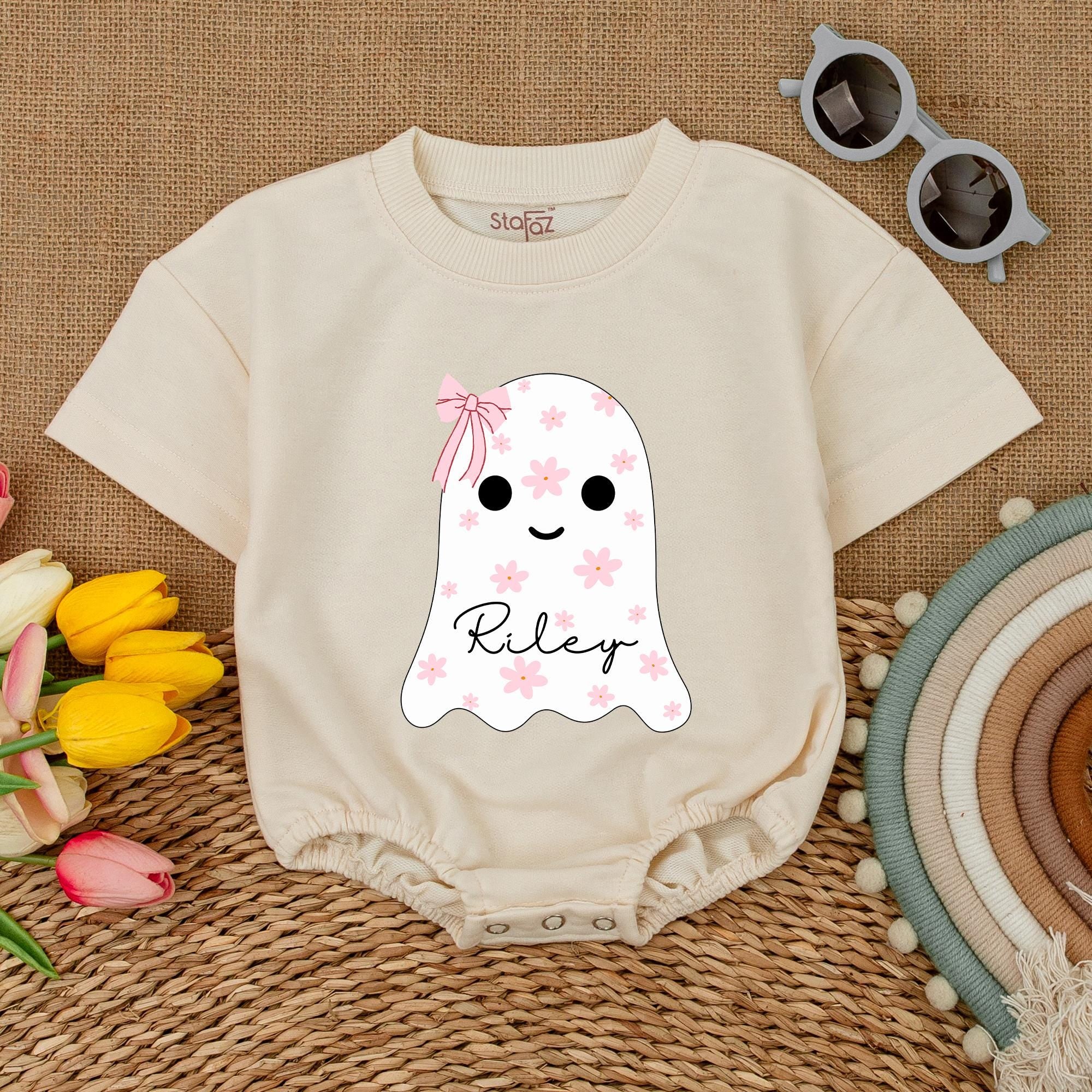 Custom Name Ghost Romper with Pink Bow Halloween Baby Bodysuit Gift Adorable Riley Infant Outfit Soft Cotton Fall Short Sleeve