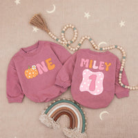 Custom Name Pumpkin First Birthday Romper for Baby Girls, Retro Bubble Babysuit with Daisy Patch, Soft Cotton Celebration Outfit Gift