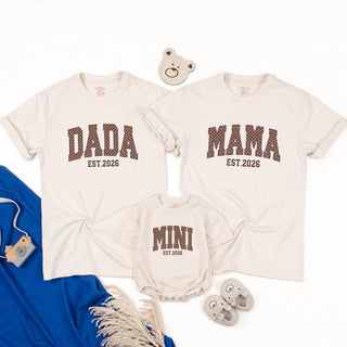 Dada Mama Mini Matching Shirts with EST 2026 Design, Family Outfits for New Parents and Baby, Neutral Baby Announcement Gift