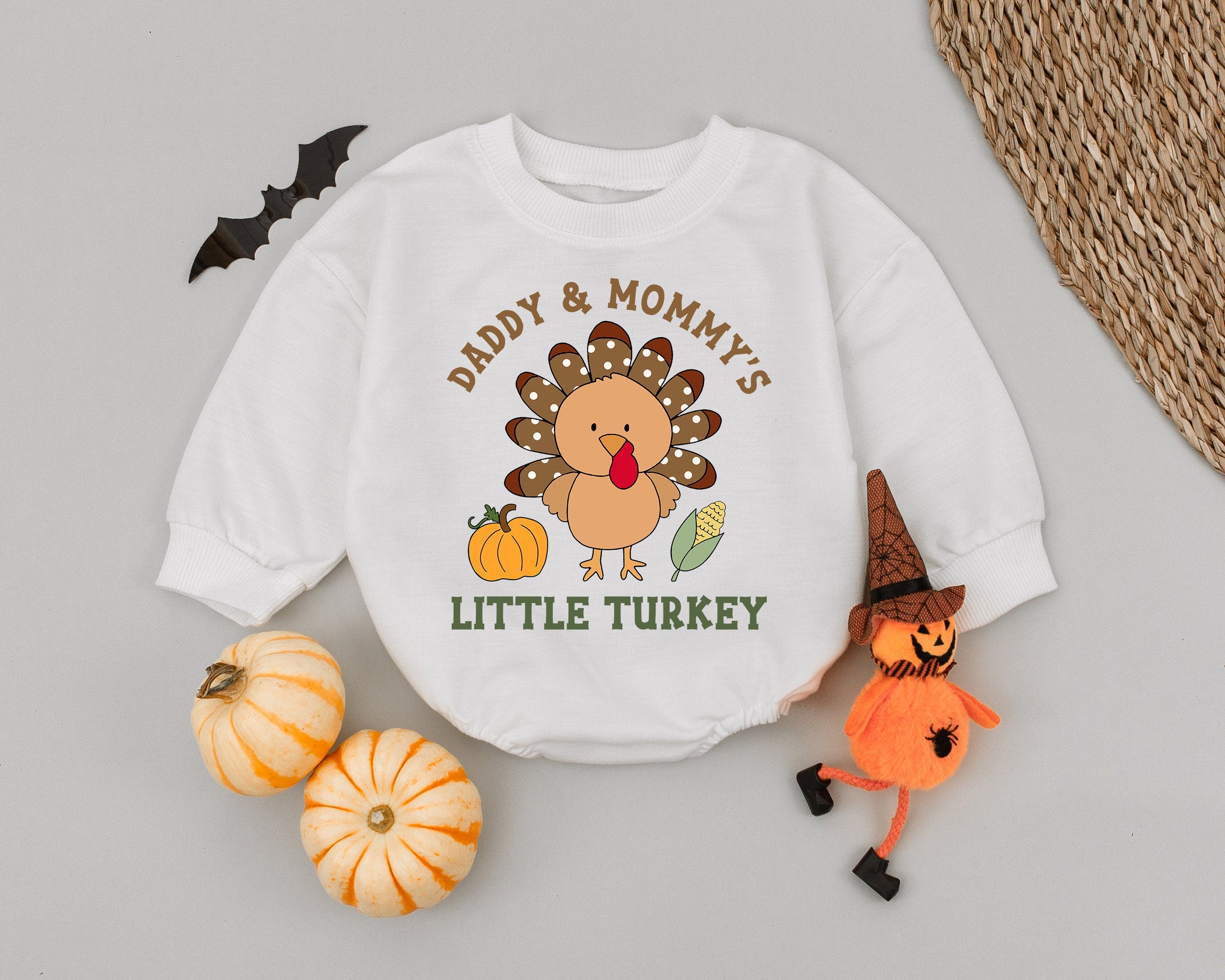 Daddy and Mommy's Little Turkey Baby Romper Cute Thanksgiving Outfit Retro Style Infant Bodysuit Perfect Baby Shower Gift