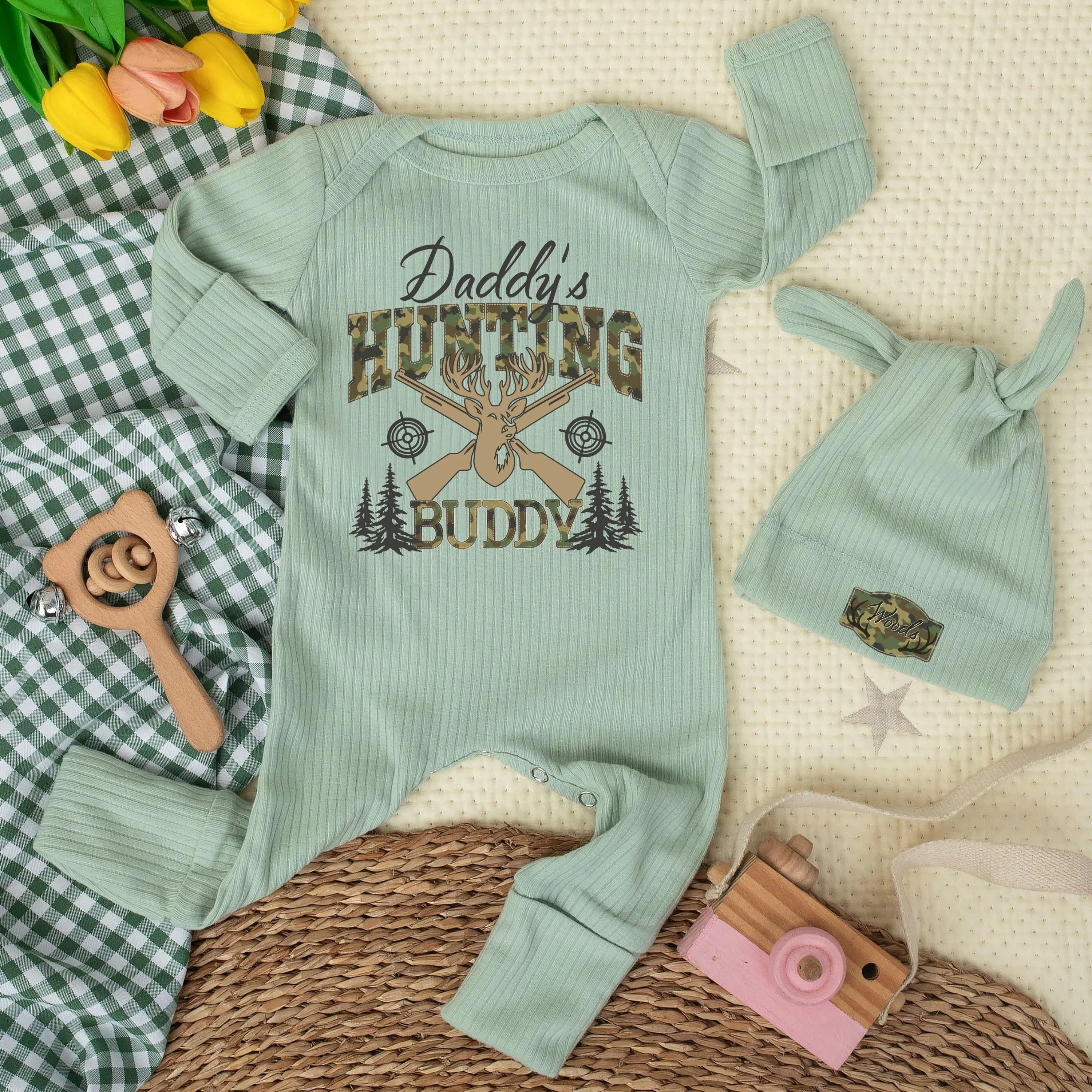 Daddy's Hunting Buddy Baby Bodysuit and Camo Hat Set, Newborn Coming Home Outfit with Custom Name, Baby Shower Gift Idea