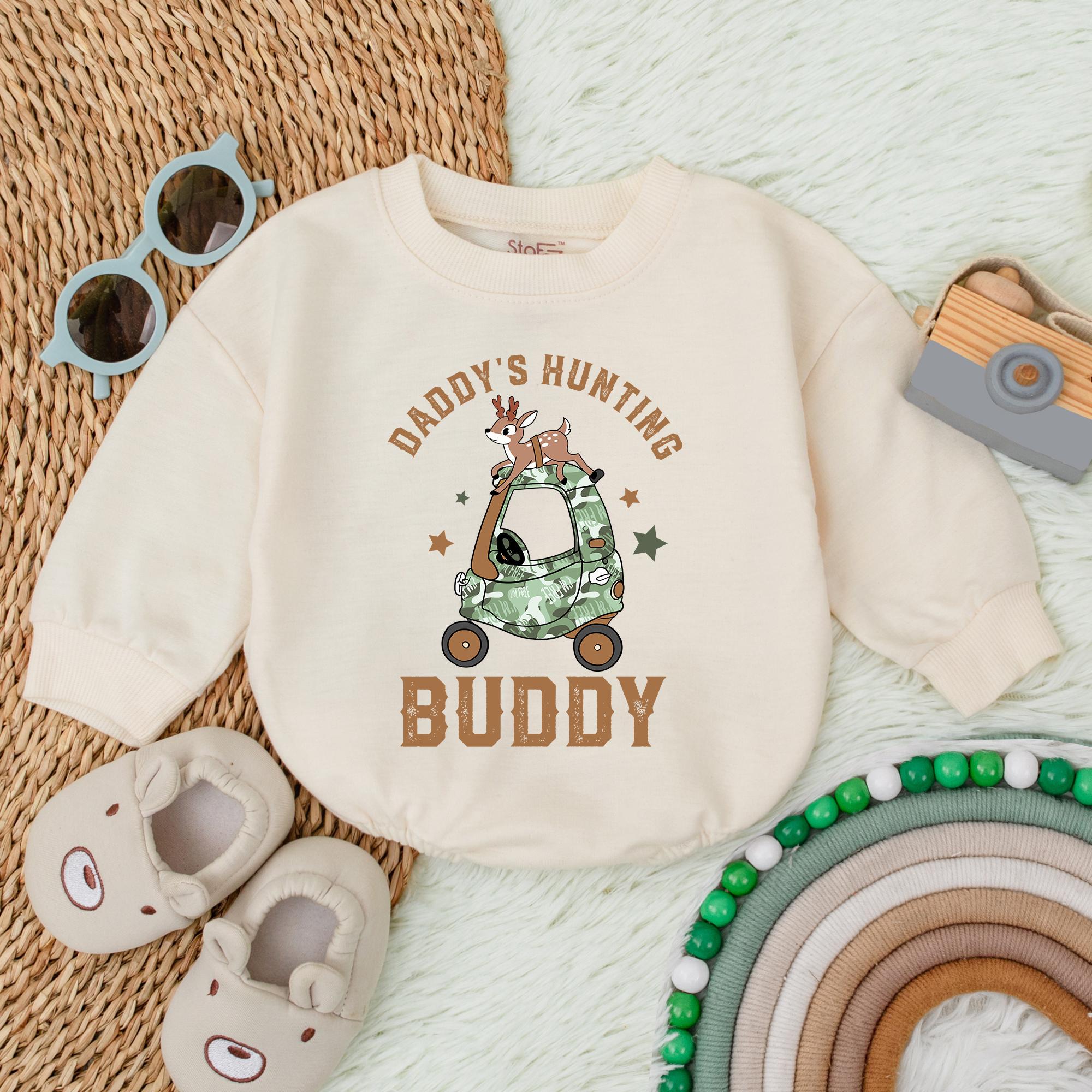 Daddy's Hunting Buddy Baby Romper Deer Cartoon Design Infant Boy Bodysuit for Outdoorsy Baby Shower Gift with Stars in Earthy Tones