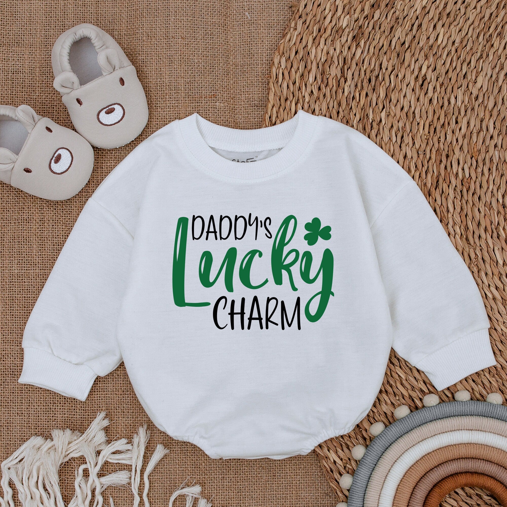 Daddy's Lucky Charm Baby Romper Mauve St Patrick's Day Soft Cotton Newborn Outfit Festive Irish Infant Bodysuit Shamrock Design