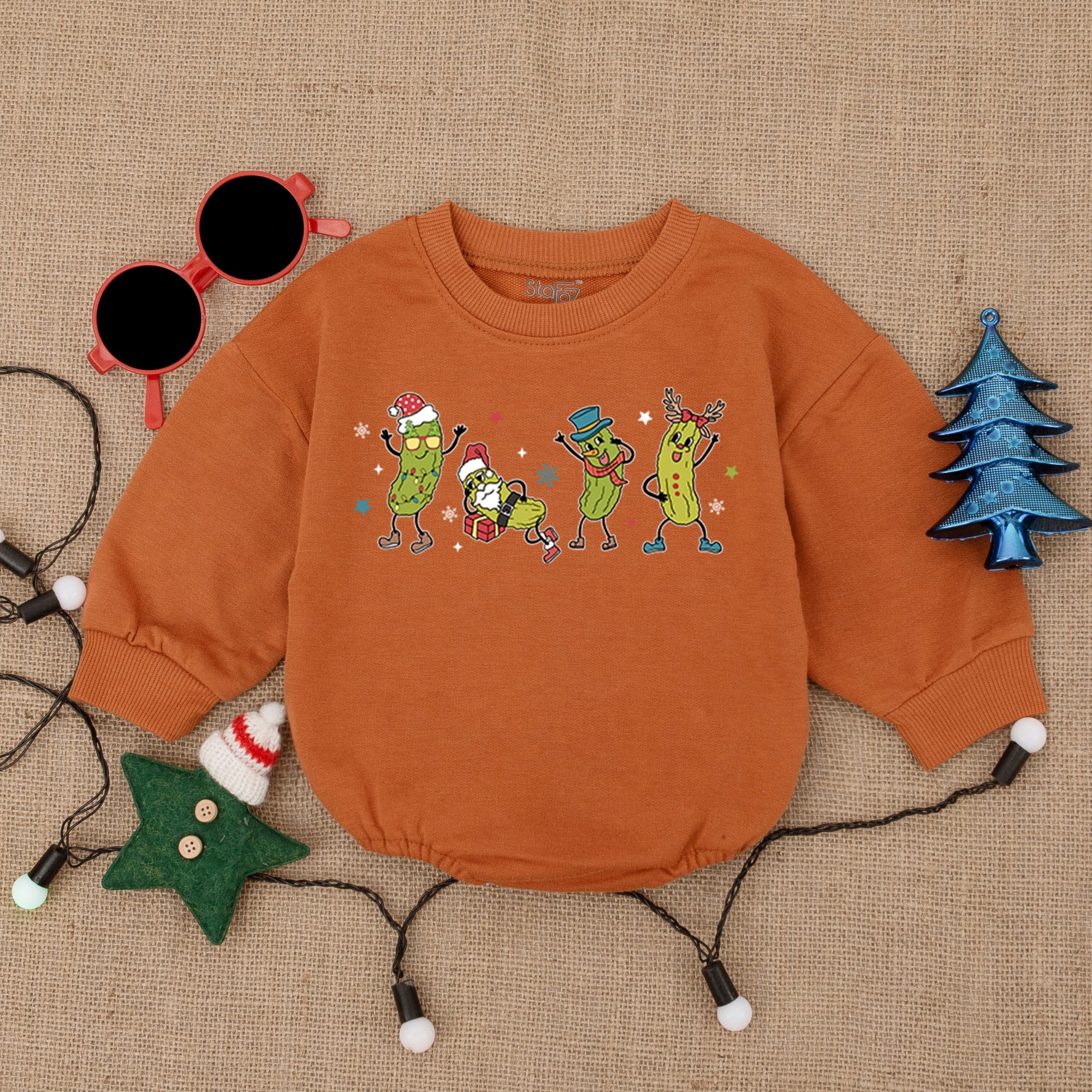 Festive Pickle Christmas Bodysuit for Baby Holiday Outfit Cheerful Green Santa Design Infant Clothing Gift