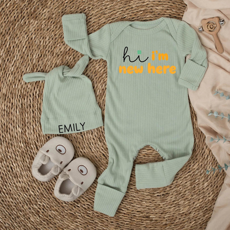 Hi I'm New Here Baby Bodysuit Custom Name Outfit Sage and Mustard Design Newborn Gift Cotton Comfortable Infant Announcement Set