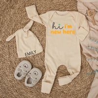 Hi I'm New Here Baby Bodysuit Custom Name Outfit Sage and Mustard Design Newborn Gift Cotton Comfortable Infant Announcement Set