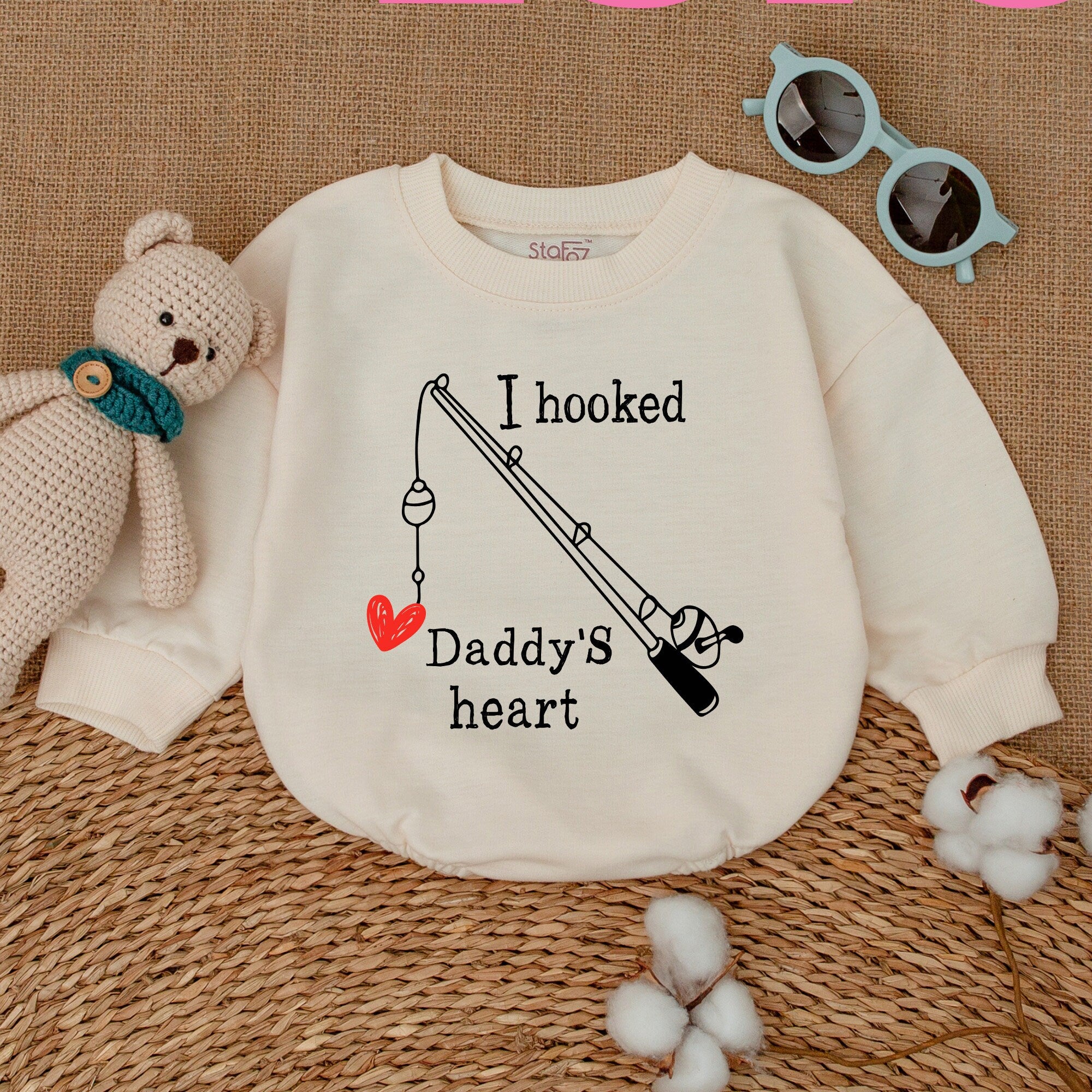 I Hooked Daddy's Heart Baby Romper Cute Fishing Bodysuit for Infant Boys or Girls Perfect Father's Day Gift Soft Cotton Baby Shower Outfit