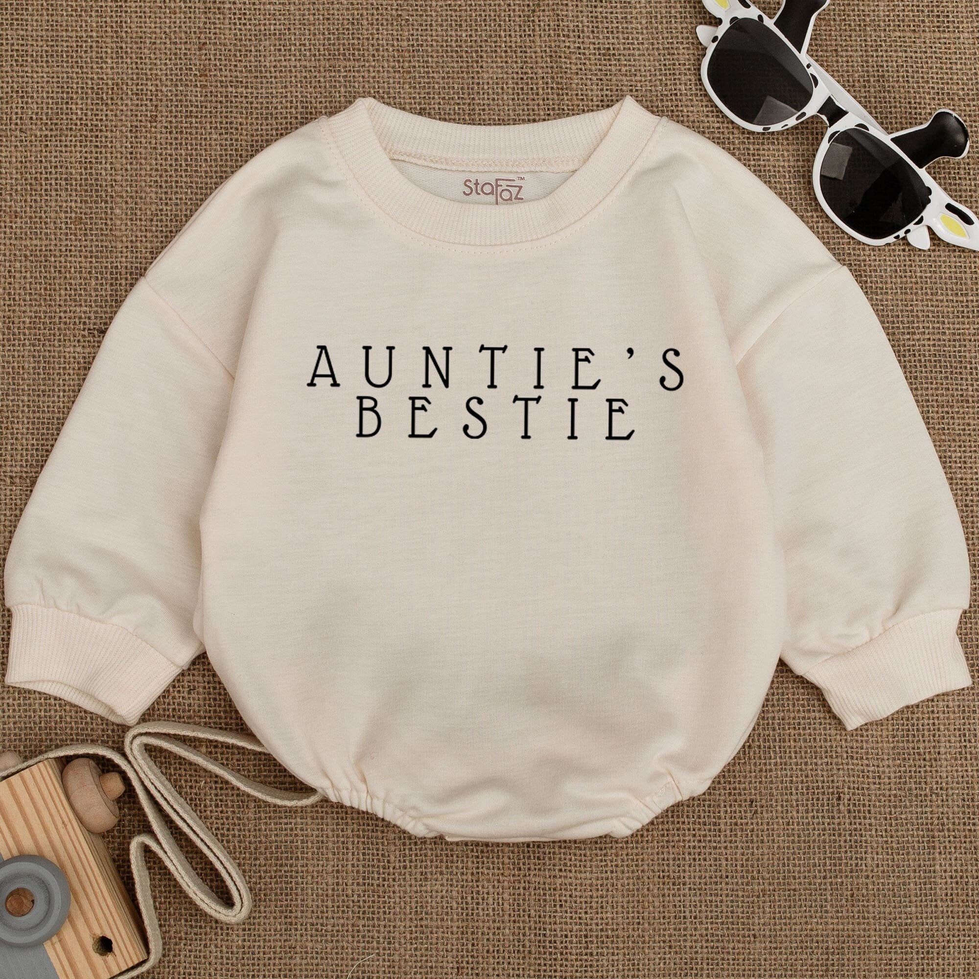 Auntie's Bestie Newborn Romper: Perfect Gift & Pregnancy Reveal
