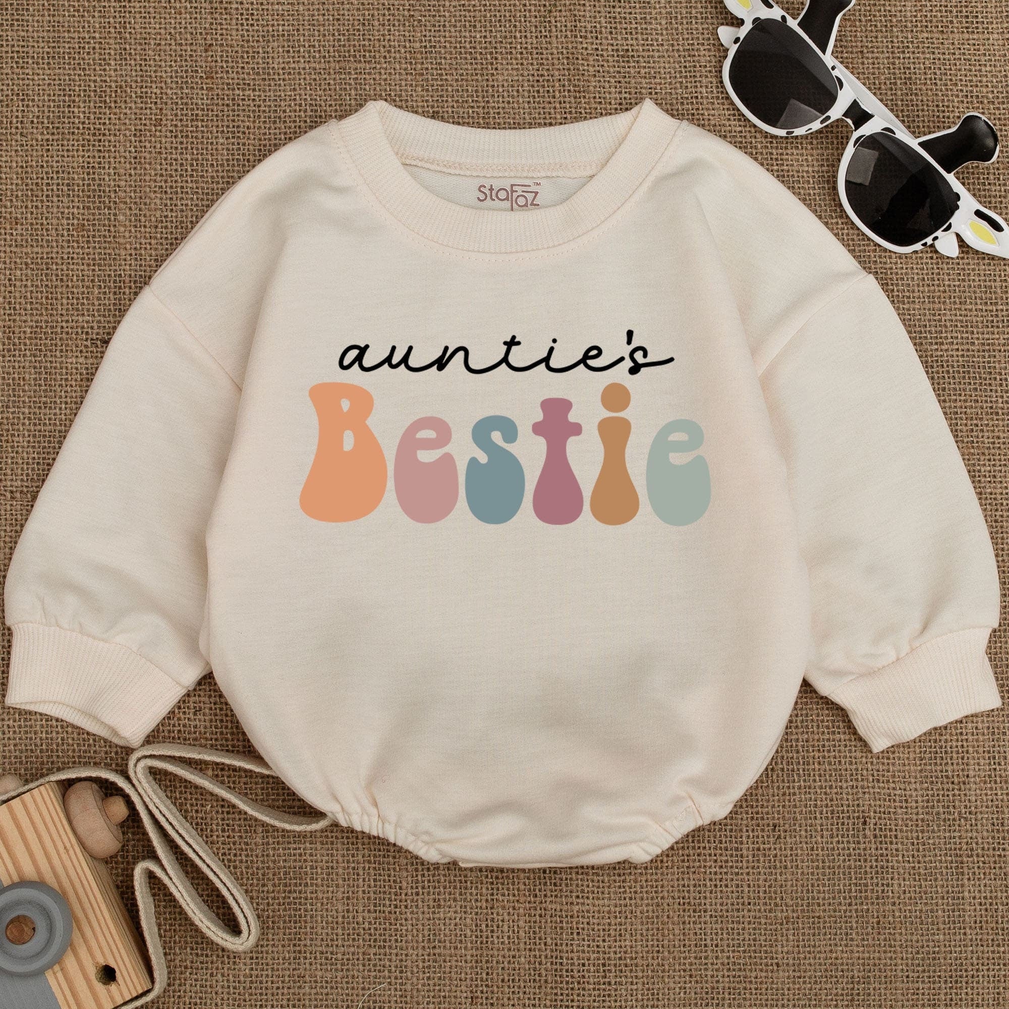 Retro Auntie's Bestie Baby Romper Colorful Vintage Style Newborn Gift Soft Cotton Infant Outfit from Aunt for Birthday Holiday
