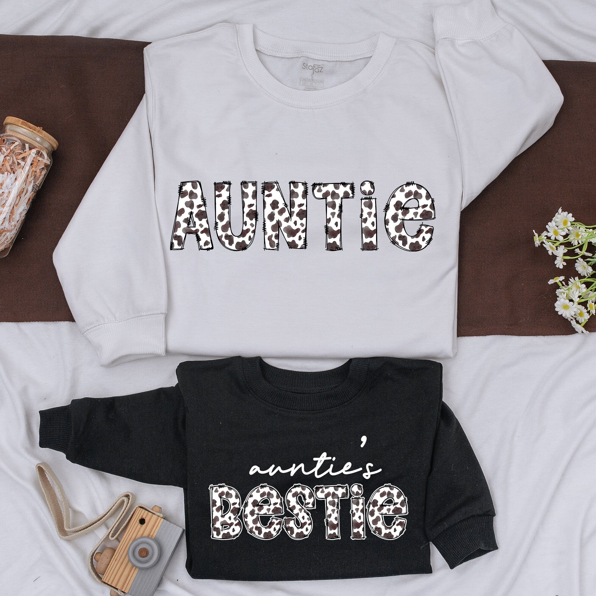 Customizable Family Matching Auntie & Bestie Sweatshirts with Custom Text