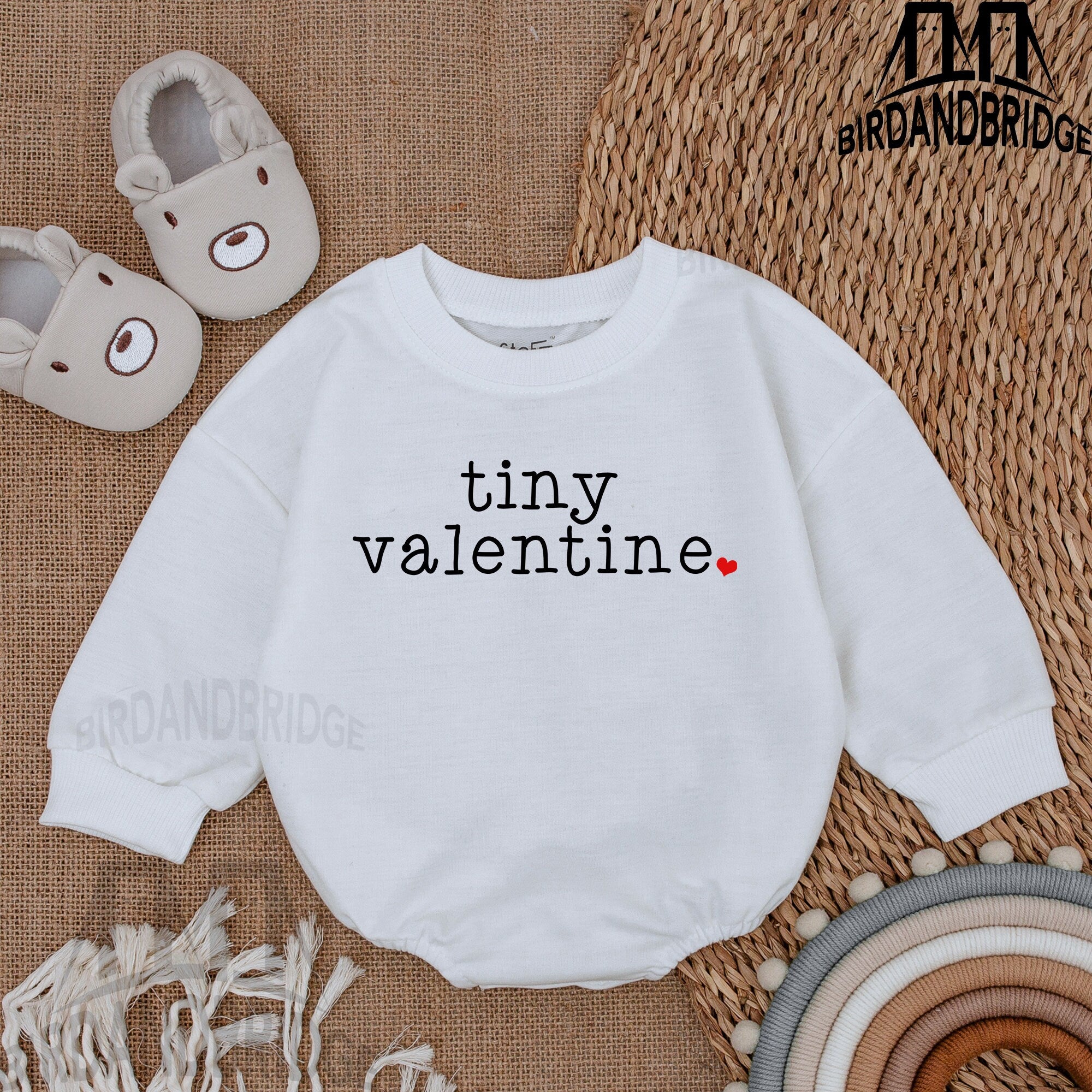Tiny Valentine Baby Romper with Red Heart Simple Design Newborn Outfit Comfortable Cotton Baby Bodysuit for Boy Valentine's Day Gift