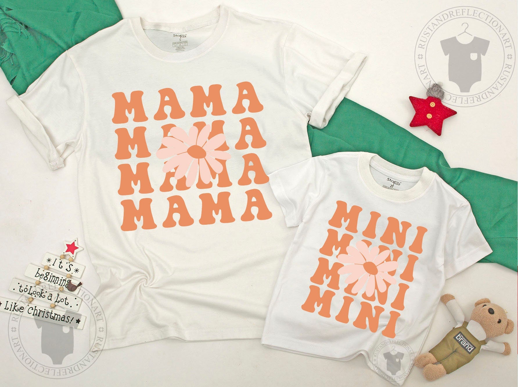 Personalized Mama Mini Daisy Shirts Retro Mother Daughter Custom Matching Set Soft Peach Cream Groovy Text Cotton Birthday Gift