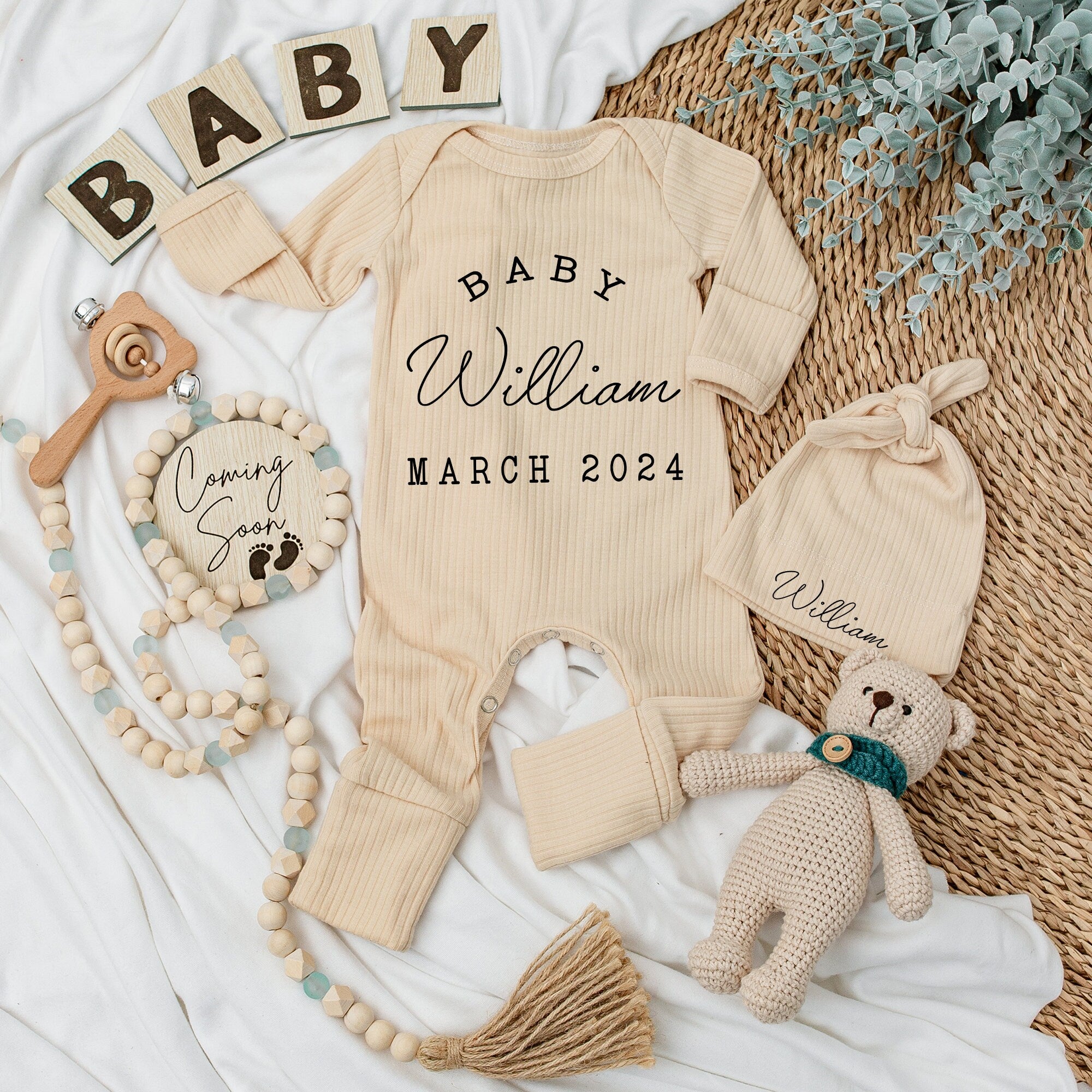 Personalized Baby Girl Coming Home Outfit Elegant Vintage Bodysuit Romper Hat Set March 2024 Newborn Gift Custom Name Announcement