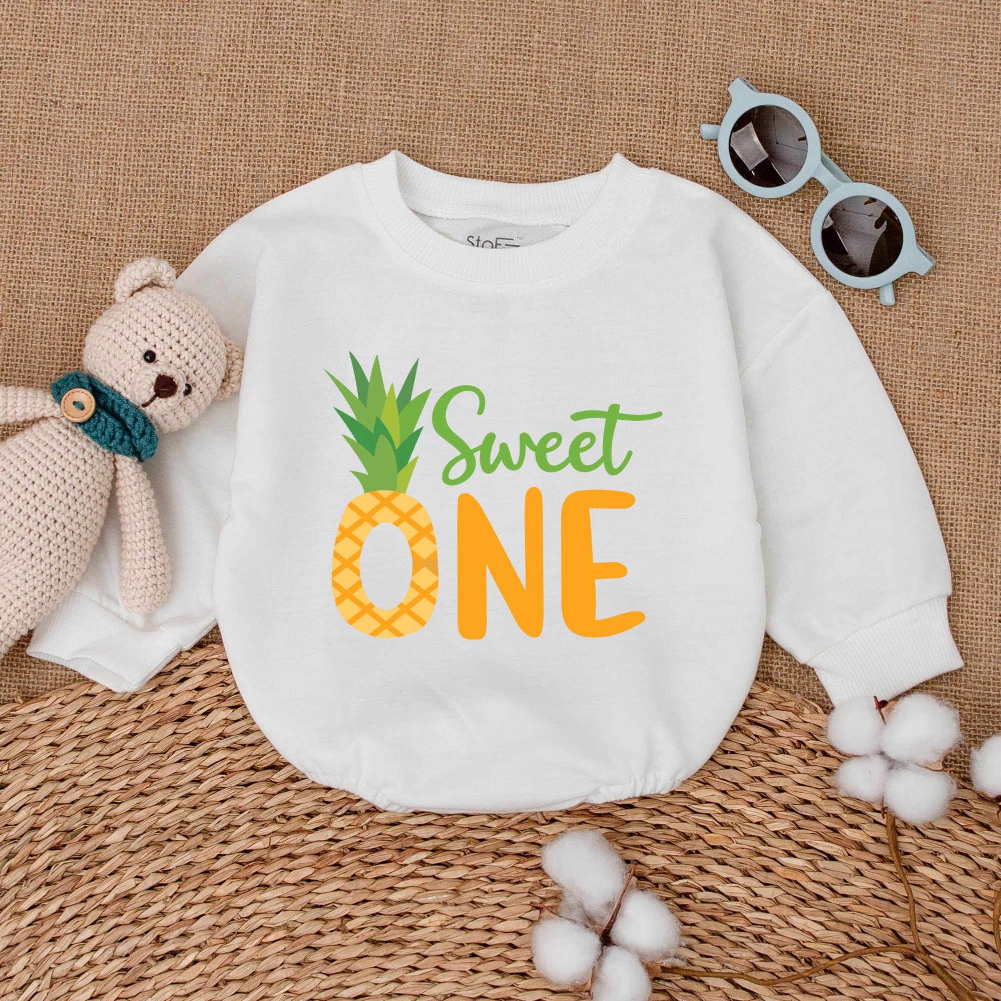 Sweet ONE Pineapple Romper for Baby Girl First Birthday Outfit Summer Celebration Bodysuit Cute Yellow Green Design Comfortable Cotton