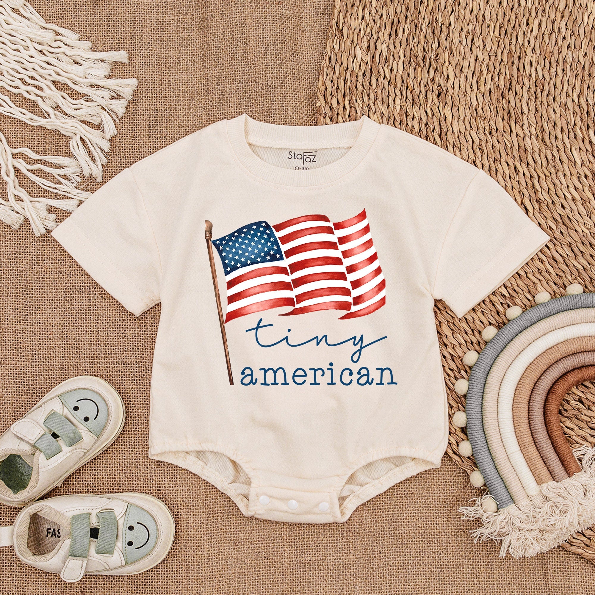 Tiny American Bubble Romper with Vintage Flag Design Soft Cotton Patriotic Baby Outfit for 4th of July Holiday Infant Clothes
