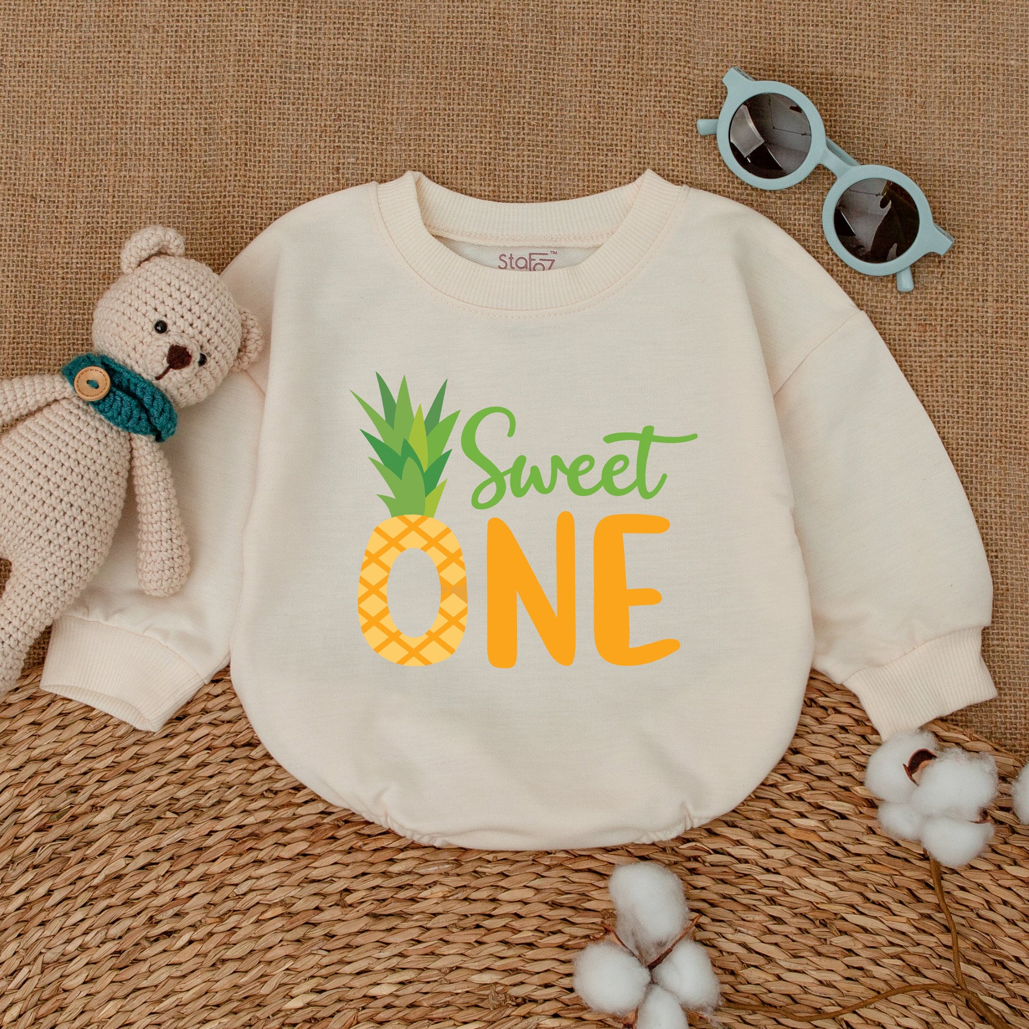 Sweet ONE Pineapple Romper for Baby Girl First Birthday Outfit Summer Celebration Bodysuit Cute Yellow Green Design Comfortable Cotton