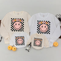 Personalized Auntie and Girl Retro Smiley Face Sweatshirts Playful Gift Checkerboard Pattern Pink Black Cotton Holiday Outfit