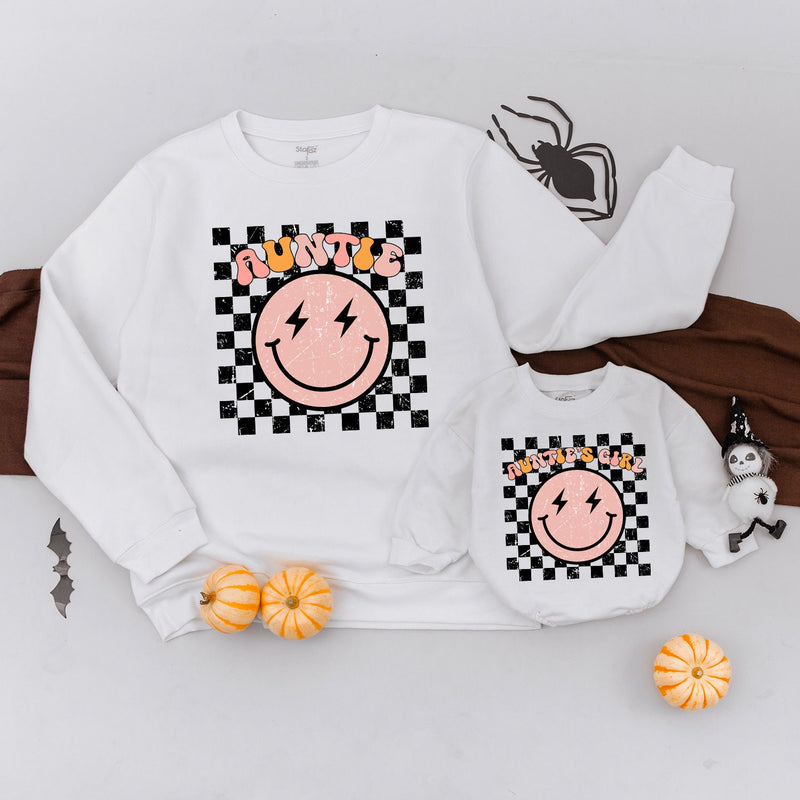 Personalized Auntie and Girl Retro Smiley Face Sweatshirts Playful Gift Checkerboard Pattern Pink Black Cotton Holiday Outfit