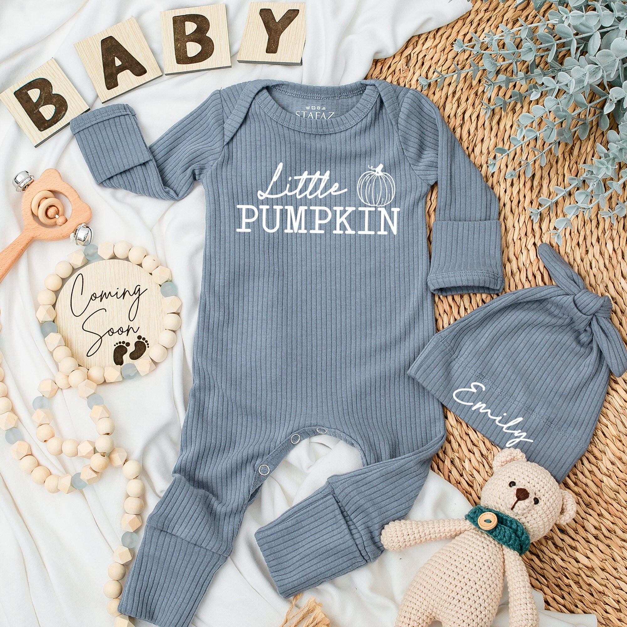 Personalized Little Pumpkin Baby Newborn Set Custom Name Fall Bodysuit and Hat Baby Shower Gift Autumn Coming Home Outfit