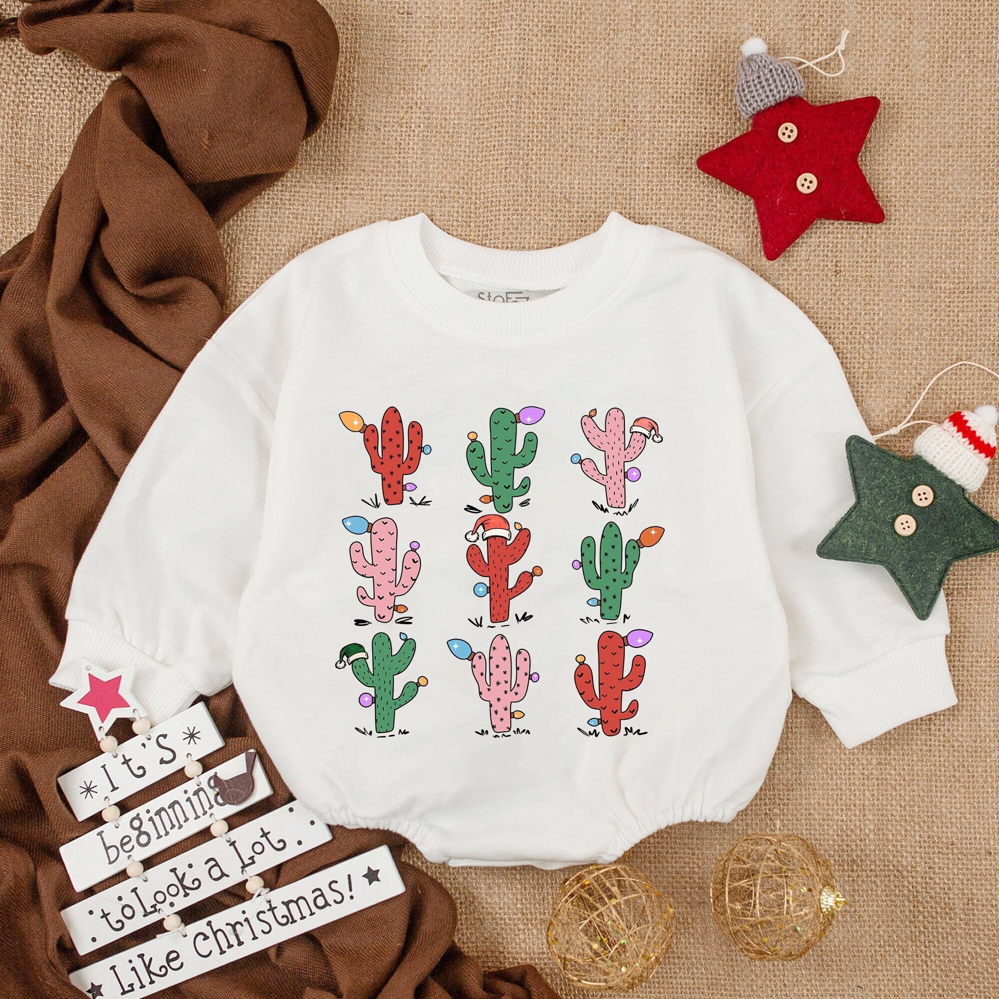 Festive Cactus Baby Romper with Colorful Holiday Lights Christmas Outfit Newborn's First Holiday Soft Cotton Fun and Whimsical Design