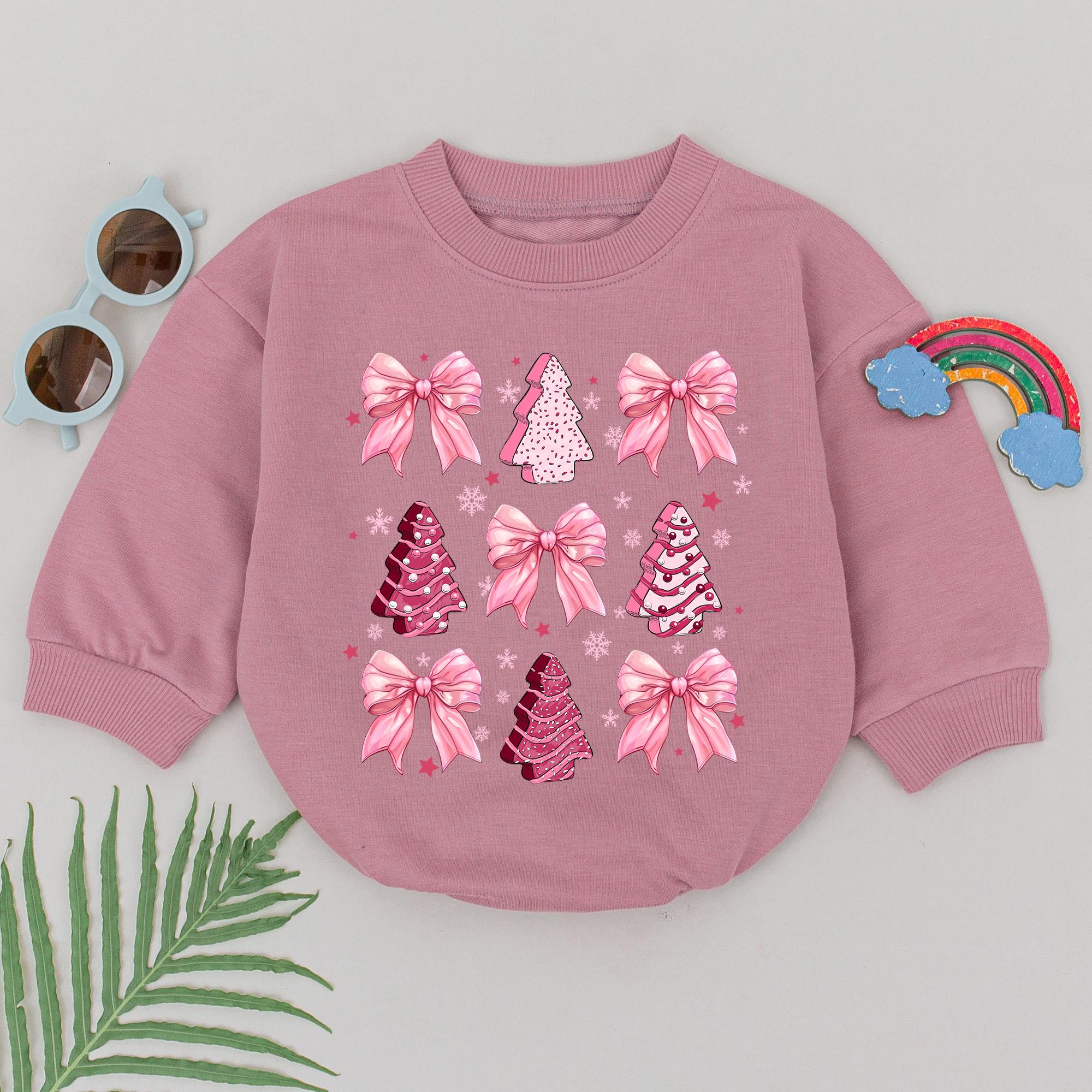 Retro Christmas Baby Romper with Pink Bows and Vintage Trees Soft Newborn Outfit First Holiday Infant Girl Gift Nostalgic Pastel Design