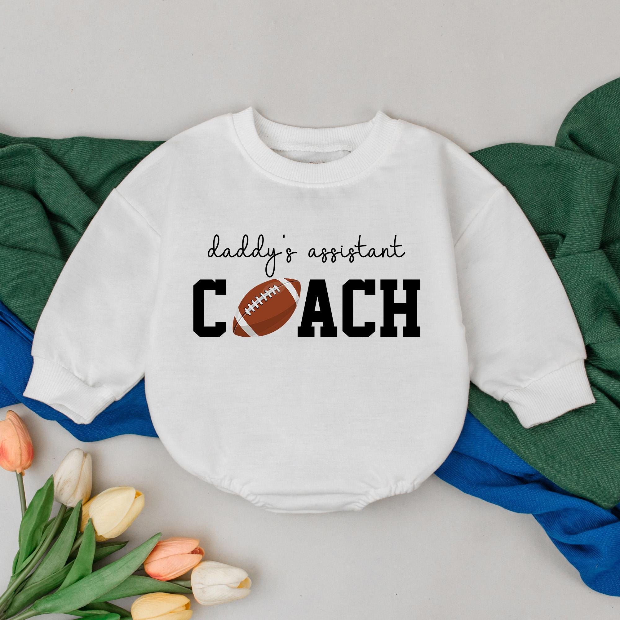 Daddy's Assistant Coach Baby Romper Playful Football Design Boys Fall Outfit Gift Retro Game Day Bodysuit Soft Cotton Clothing
