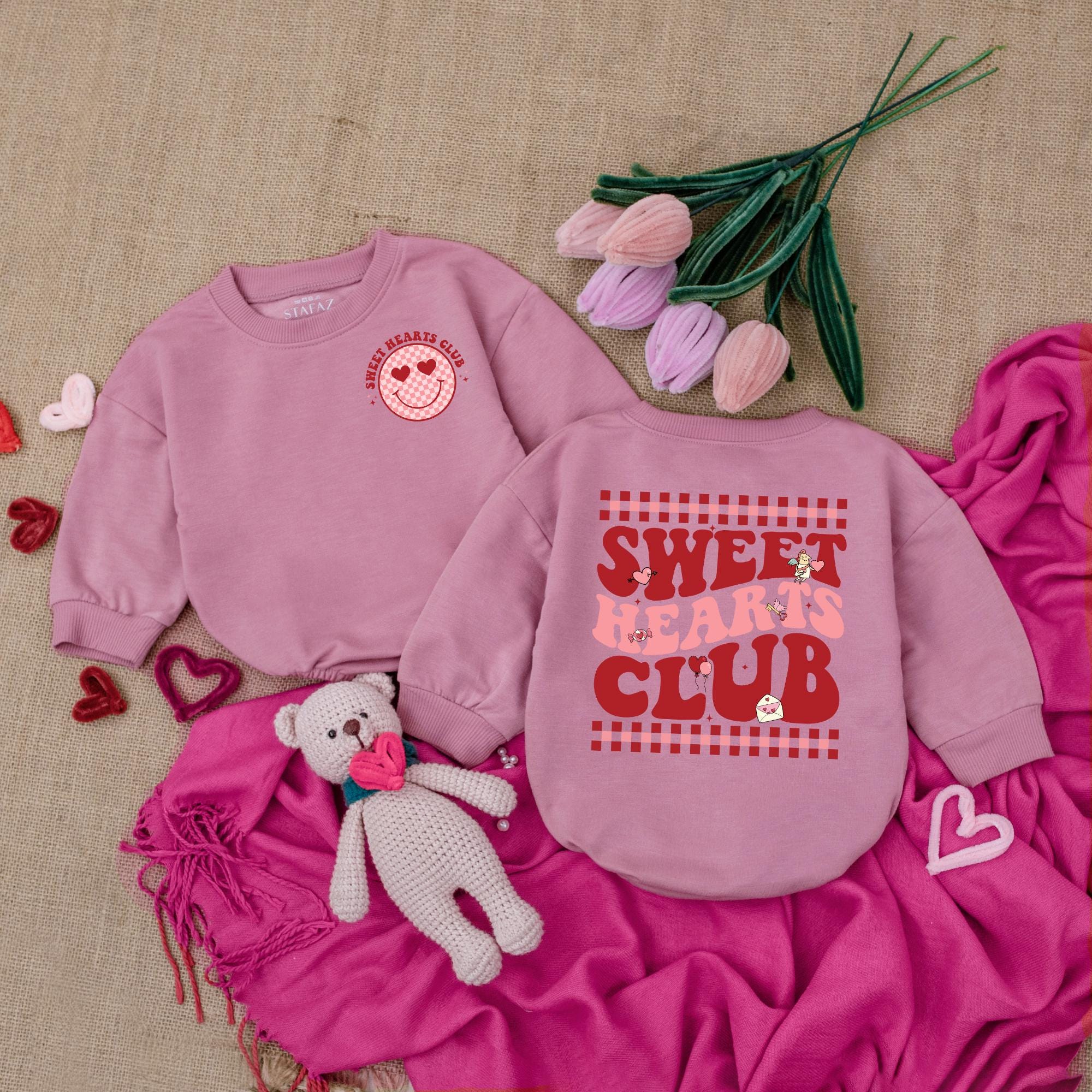 Sweet Hearts Club Baby Bodysuit Infant Outfit with Smiling Heart Graphic Playful Red Pink Retro Cotton Design for Newborn Valentine Gift