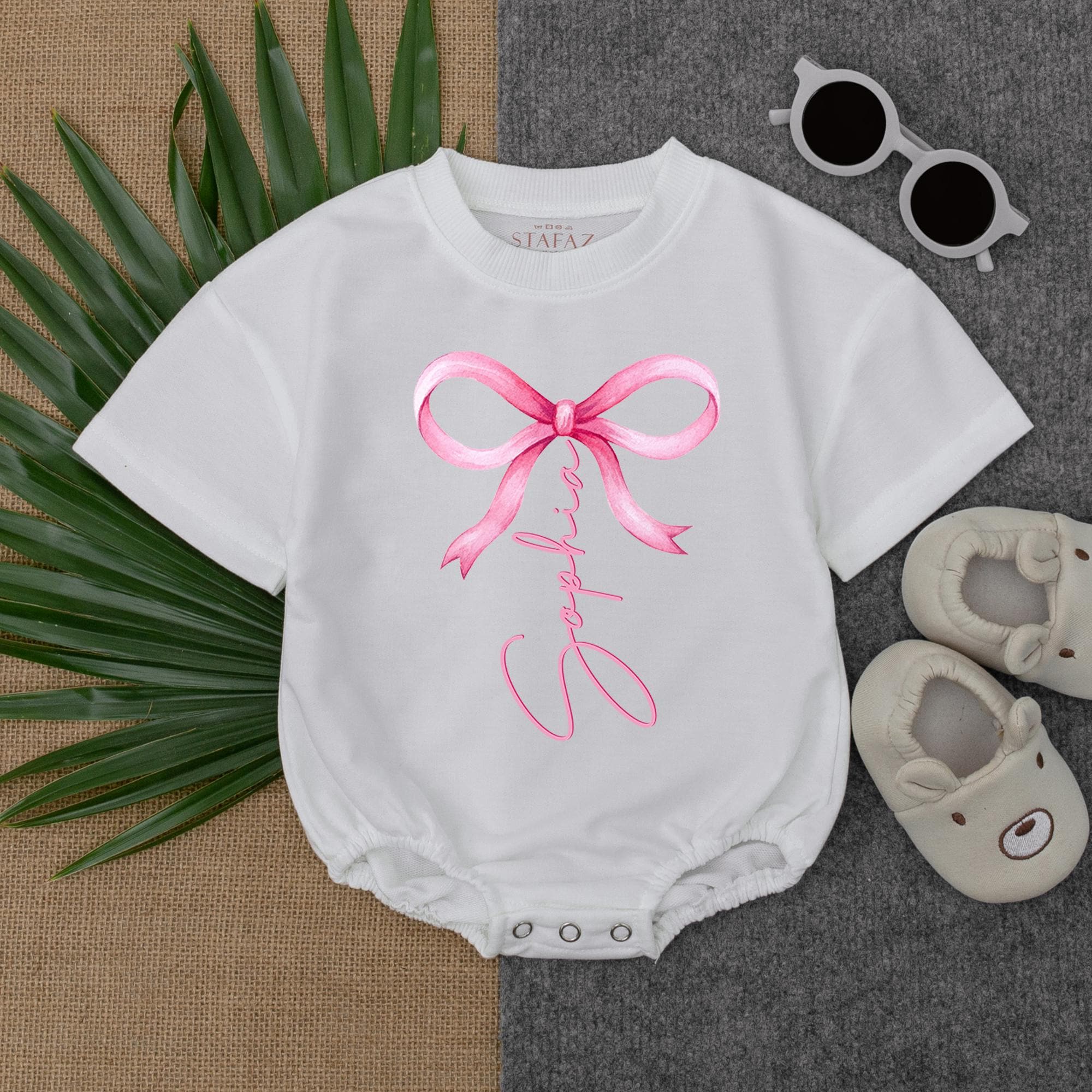 Personalized Pink Bow Romper Baby Girl Outfit Custom Name Elegant Pastel Infant Clothes Soft Gift Idea for Baby Shower or Birthday