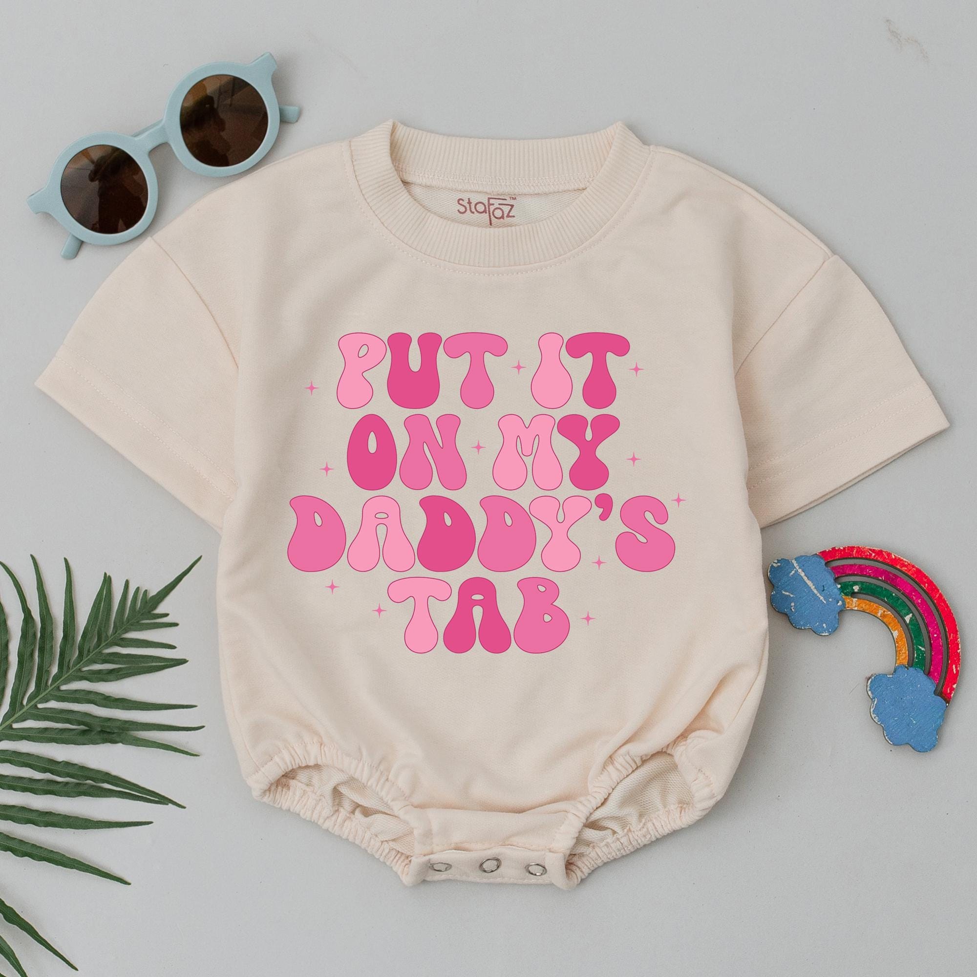 Put It On My Daddy's Tab Baby Romper Retro Style Outfit First Father's Day Gift Soft Cotton Newborn Girl Clothes Playful Pink Design