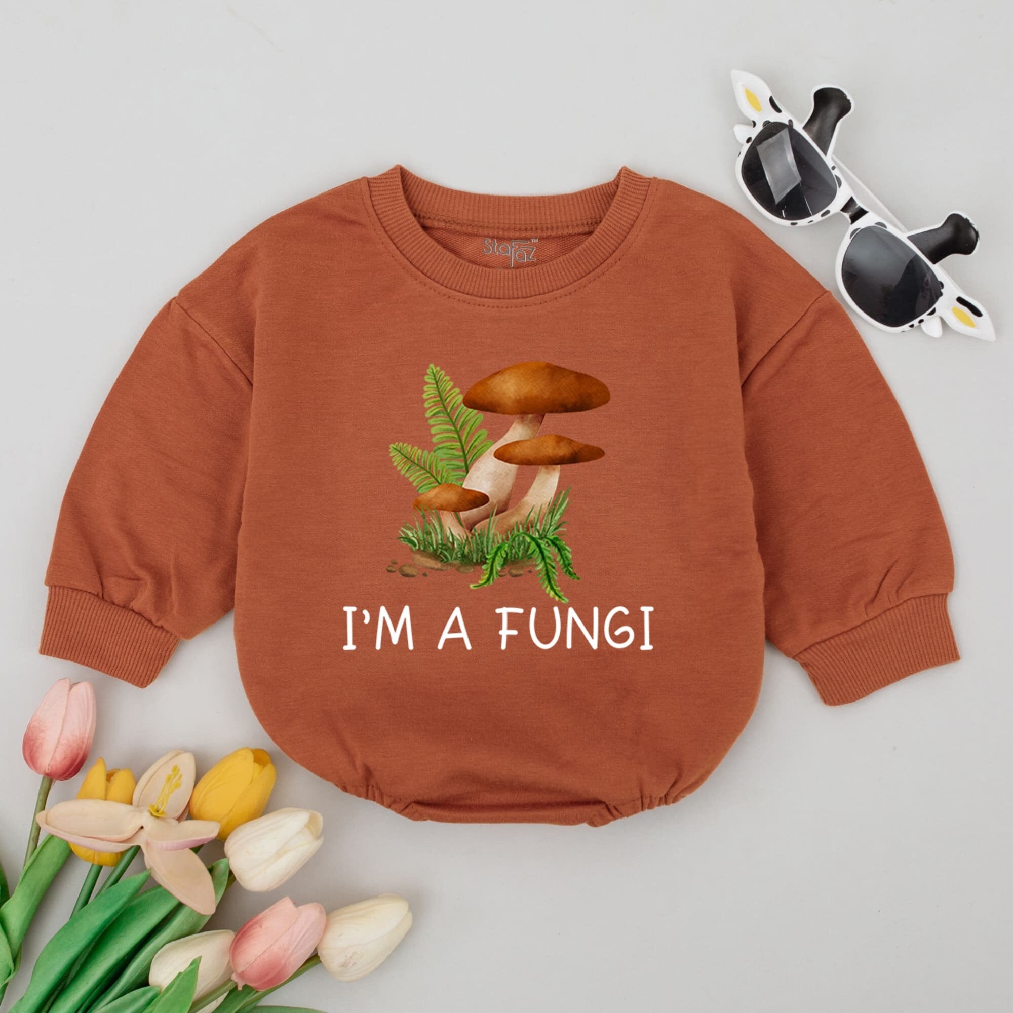I'm a Fungi Baby Romper with Mushroom and Fern Illustration Cute Organic Cotton Bodysuit for Newborns Birthday Gift Minimalist Hippie Style