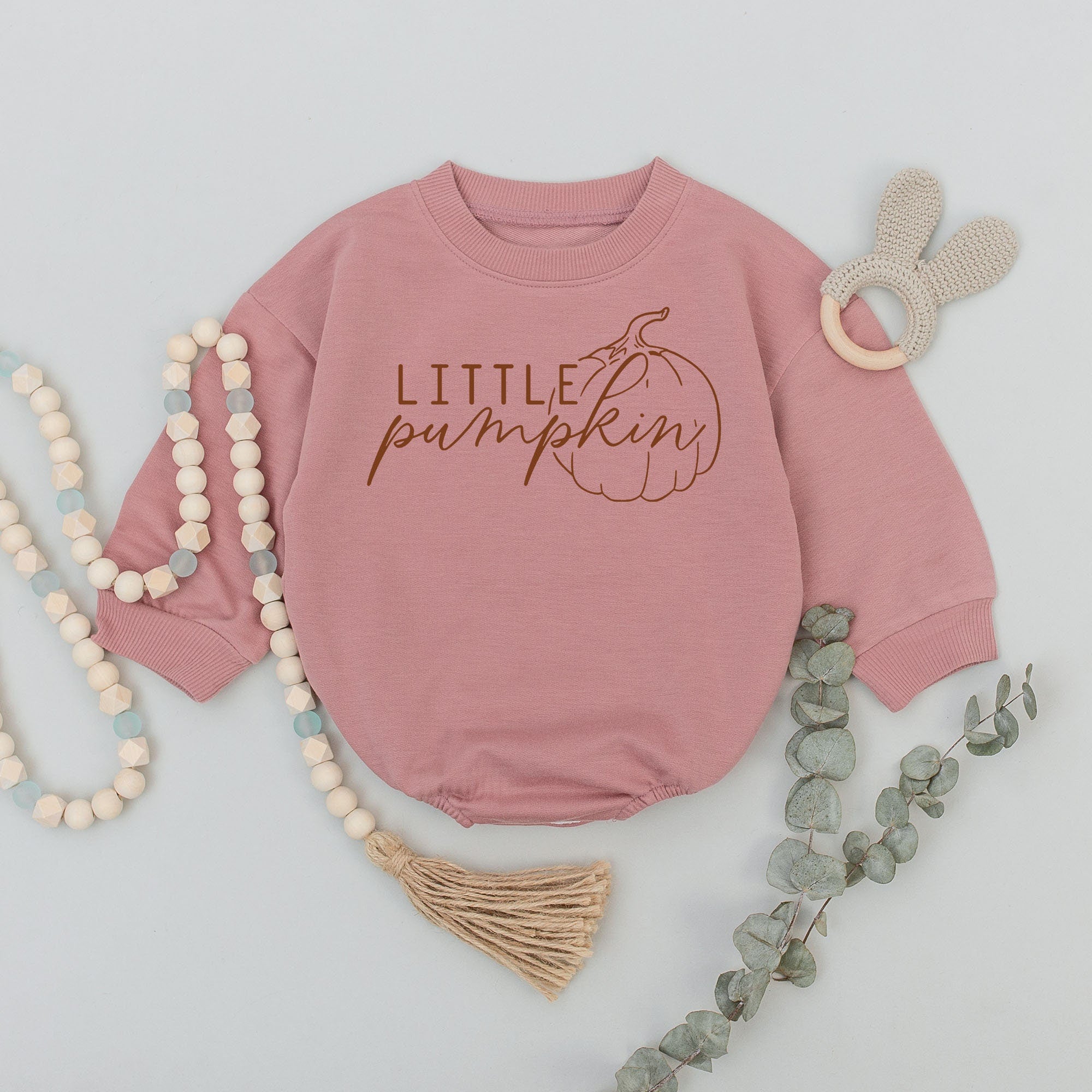 Little Pumpkin Baby Romper Soft Cotton Fall Bodysuit for Halloween Seasonal Infant Outfit Cute Vintage Pumpkin Design Warm Brown Gift